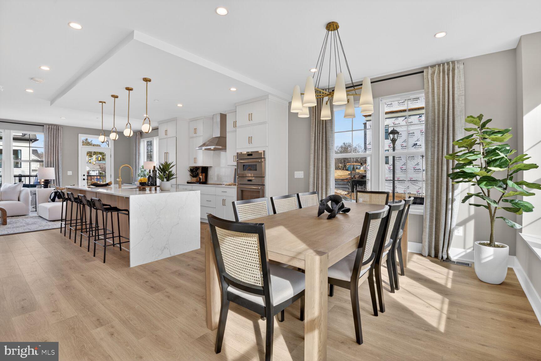 STRATHMORE VIEW - Residential