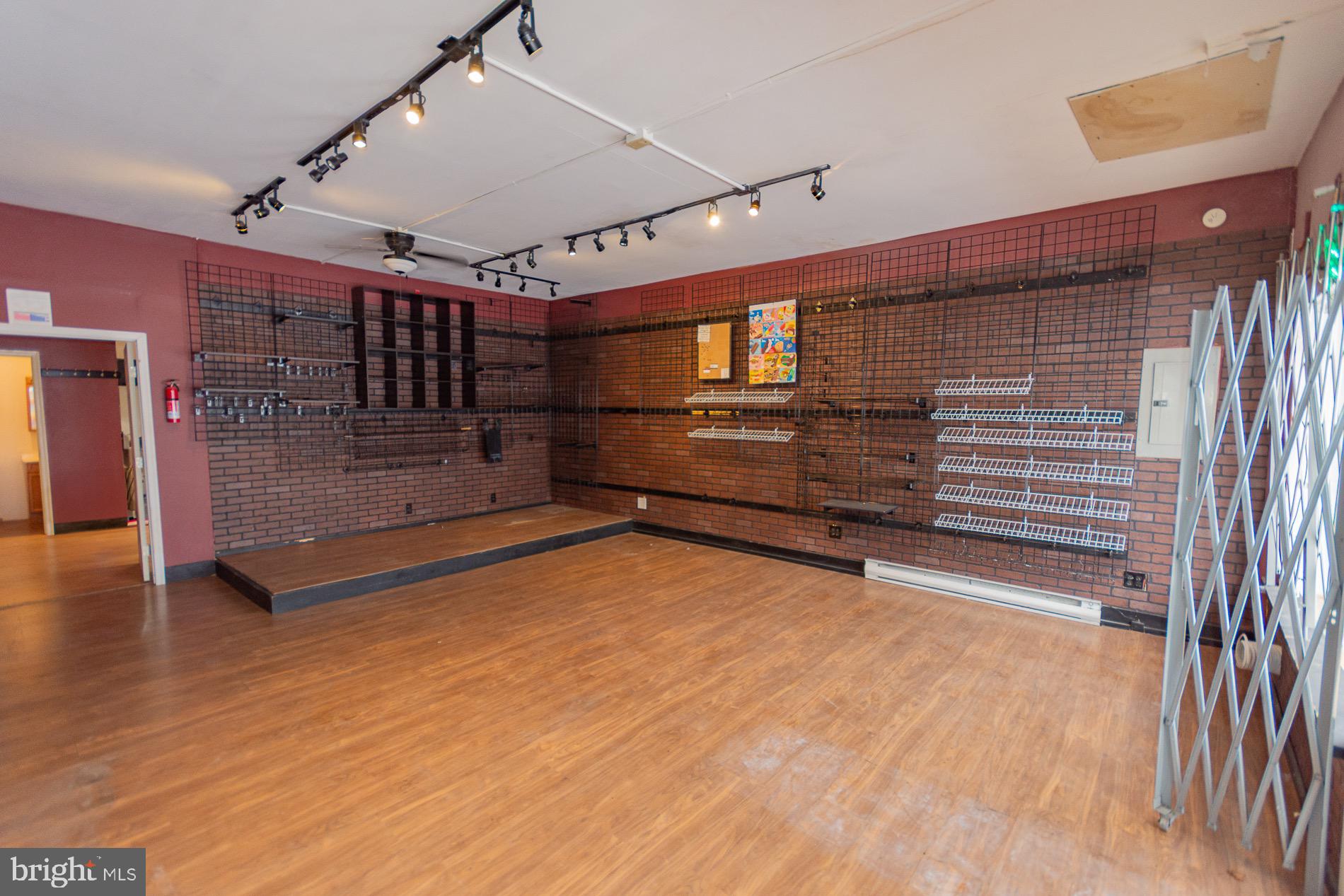 CITY OF MARTINSBURG - Commercial Lease