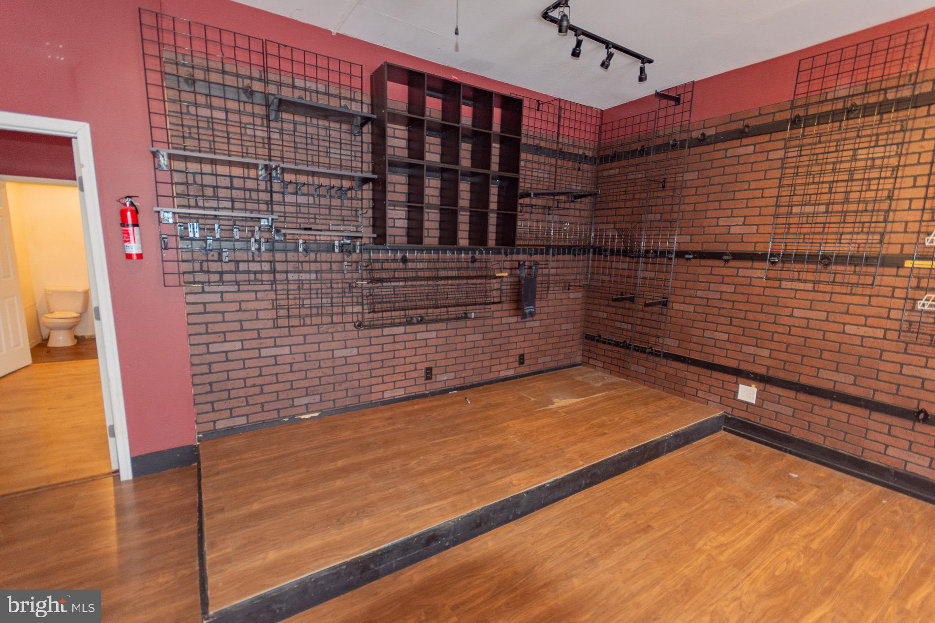 CITY OF MARTINSBURG - Commercial Lease