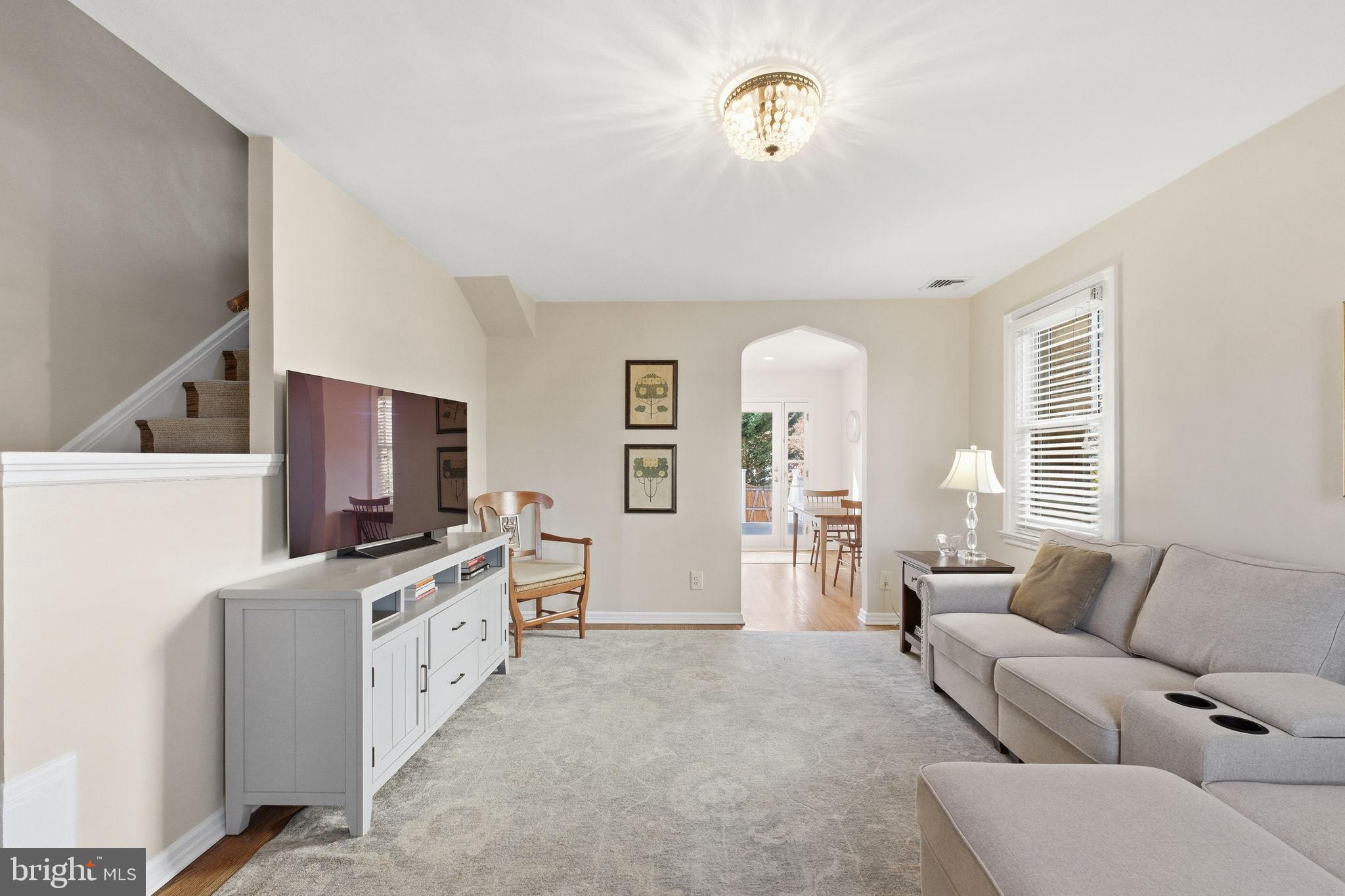 1120 POWHATAN STREET