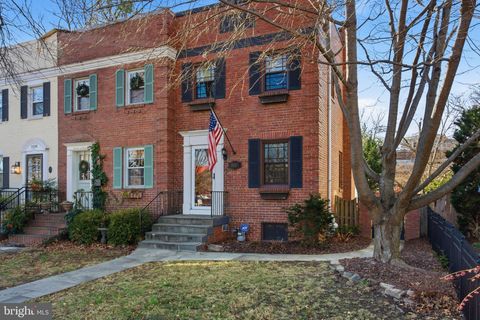 1120 POWHATAN STREET ALEXANDRIA VA 22314