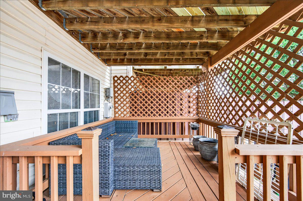 TRAILSIDE - Residential