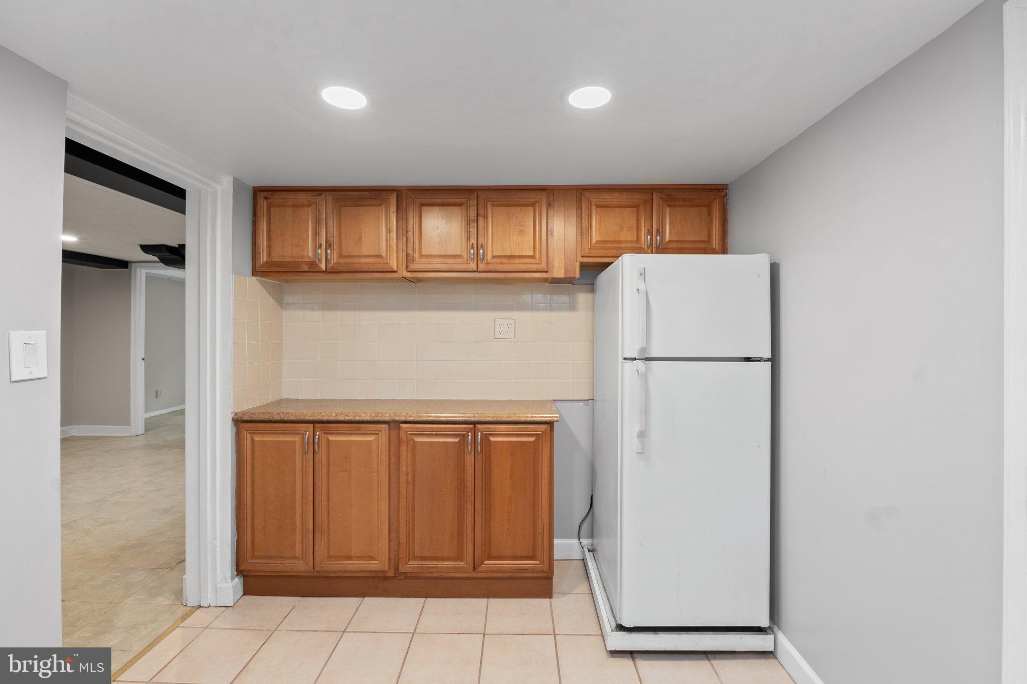 WHEATON  HILLS - Residential