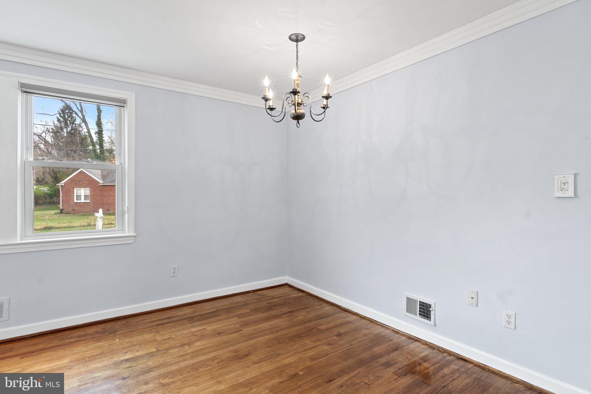 WHEATON  HILLS - Residential