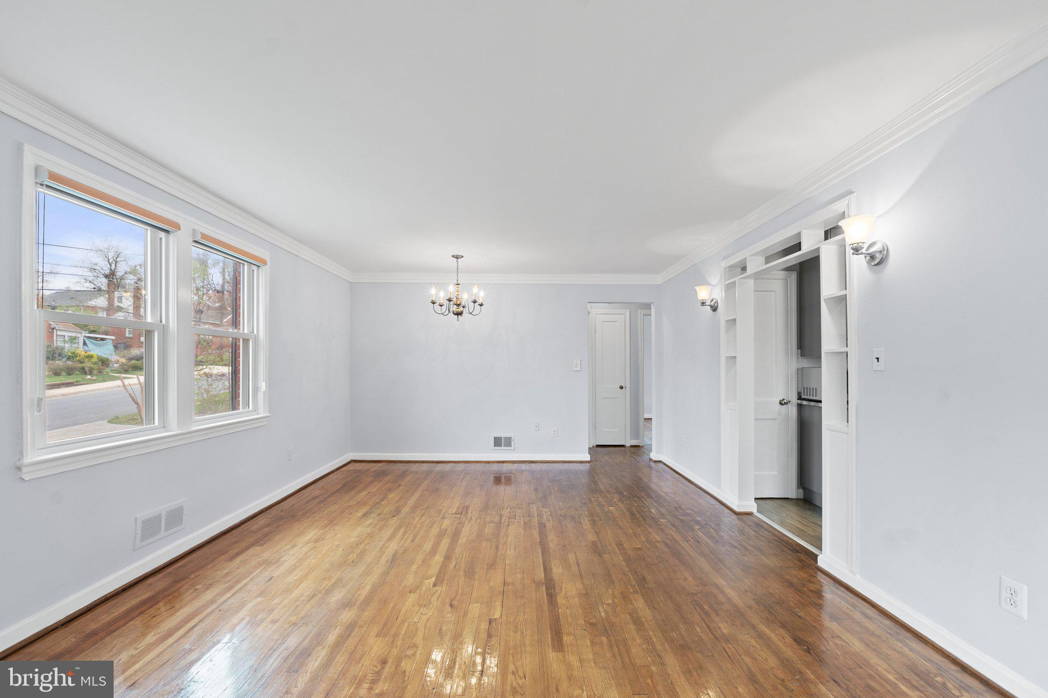 WHEATON  HILLS - Residential