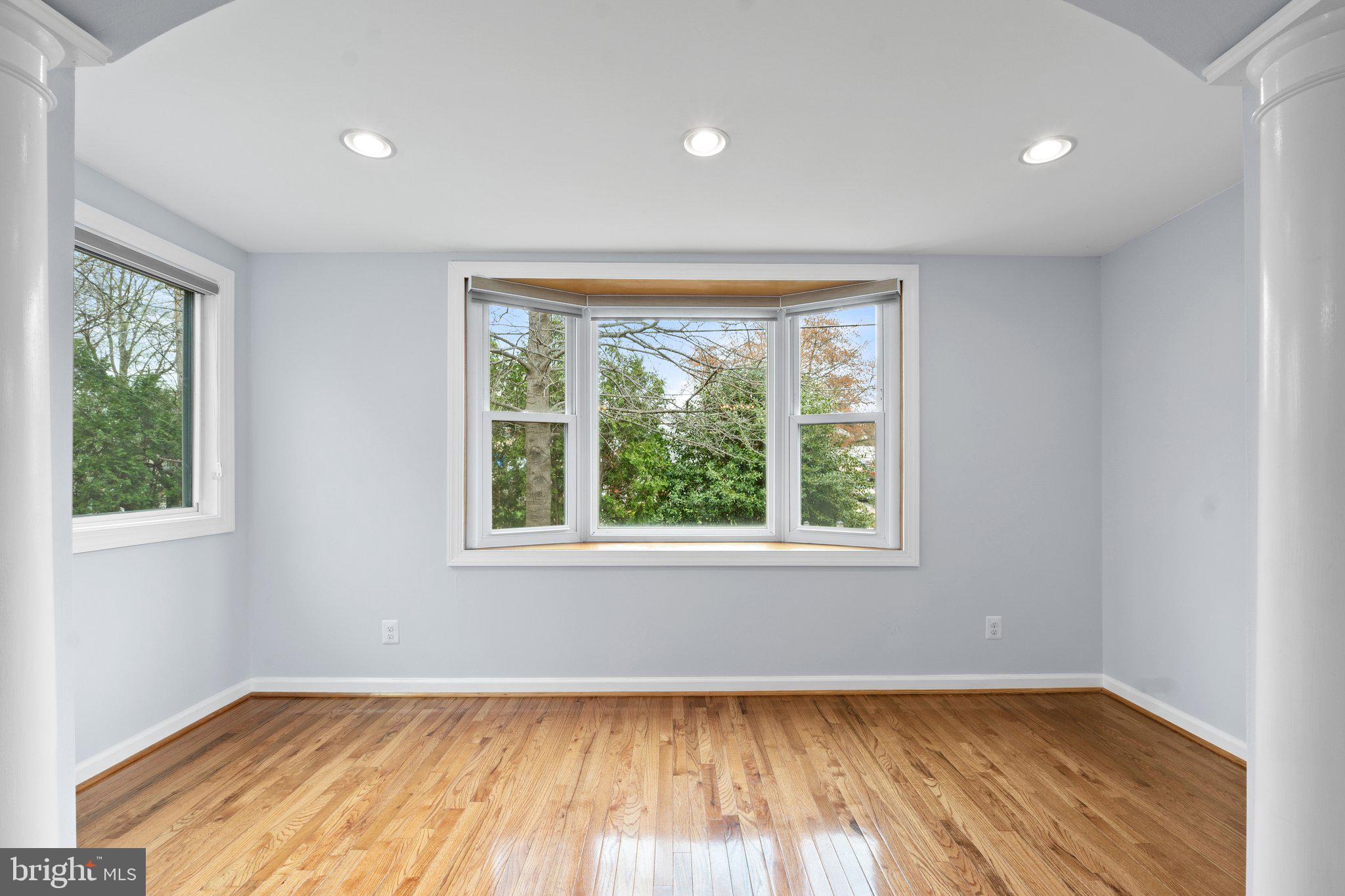 WHEATON  HILLS - Residential