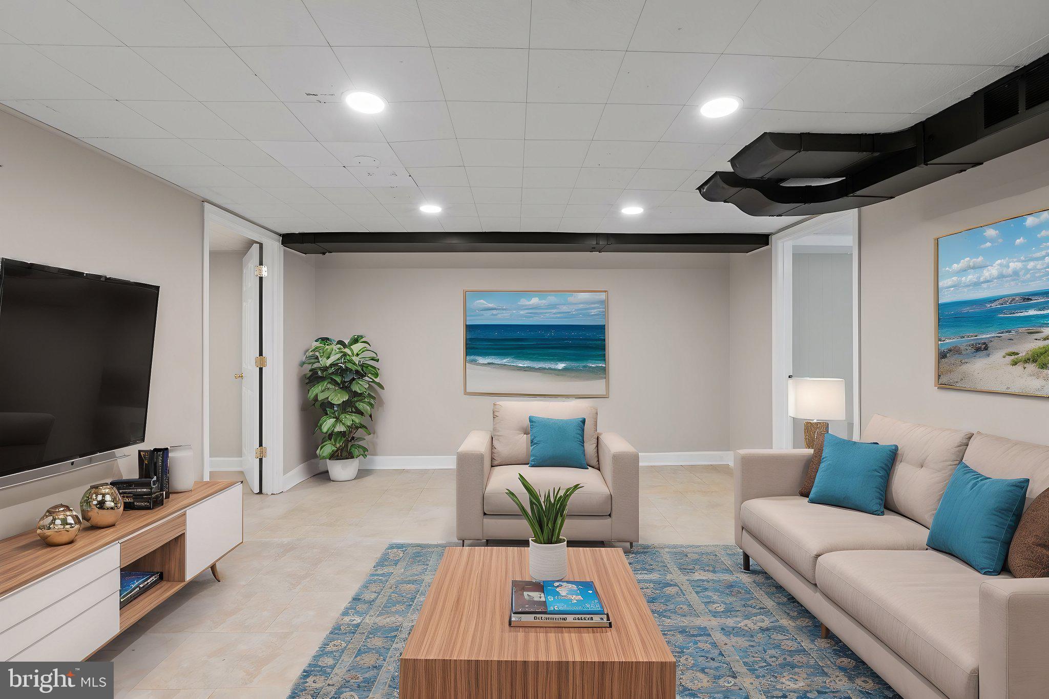 WHEATON  HILLS - Residential