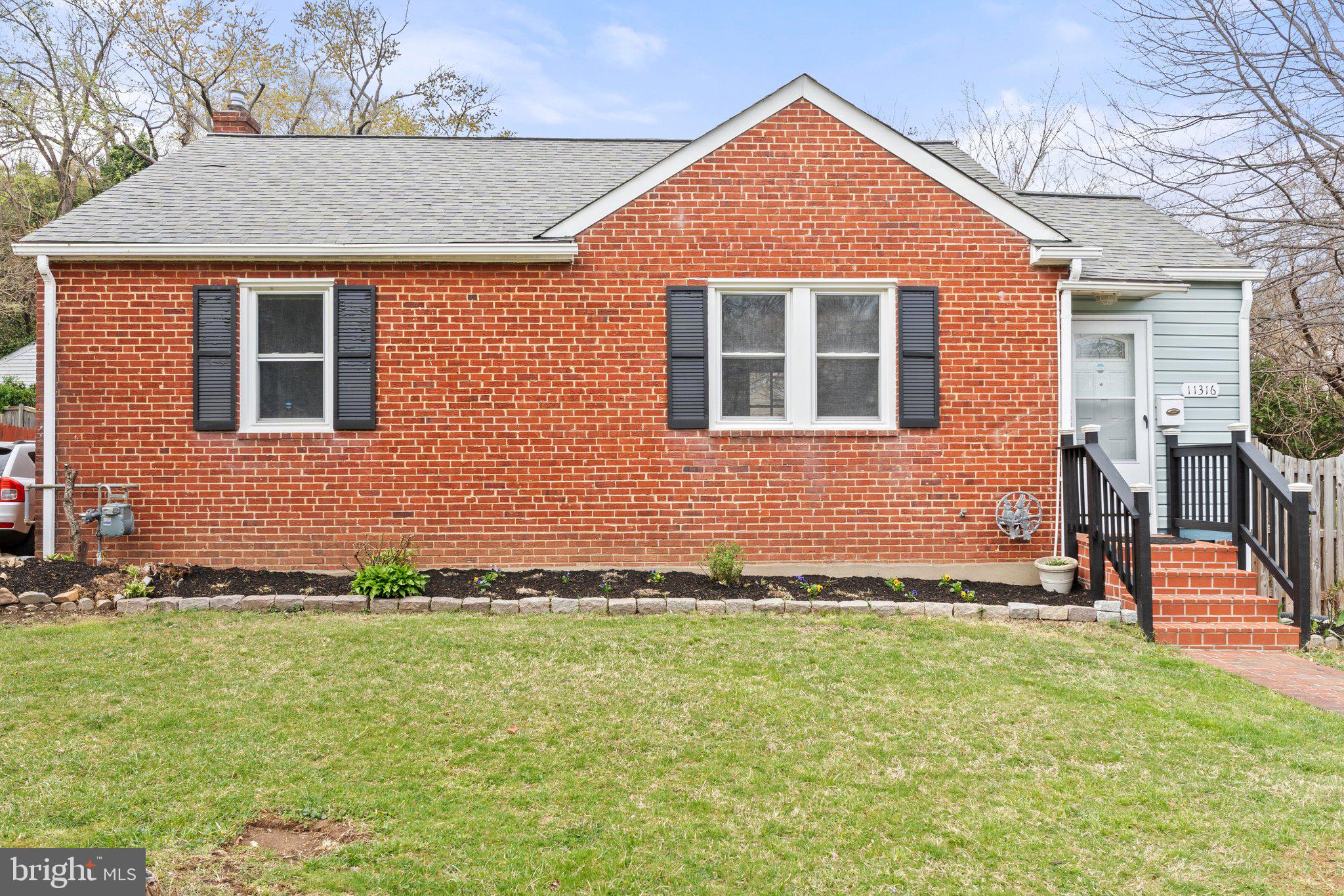 WHEATON  HILLS - Residential