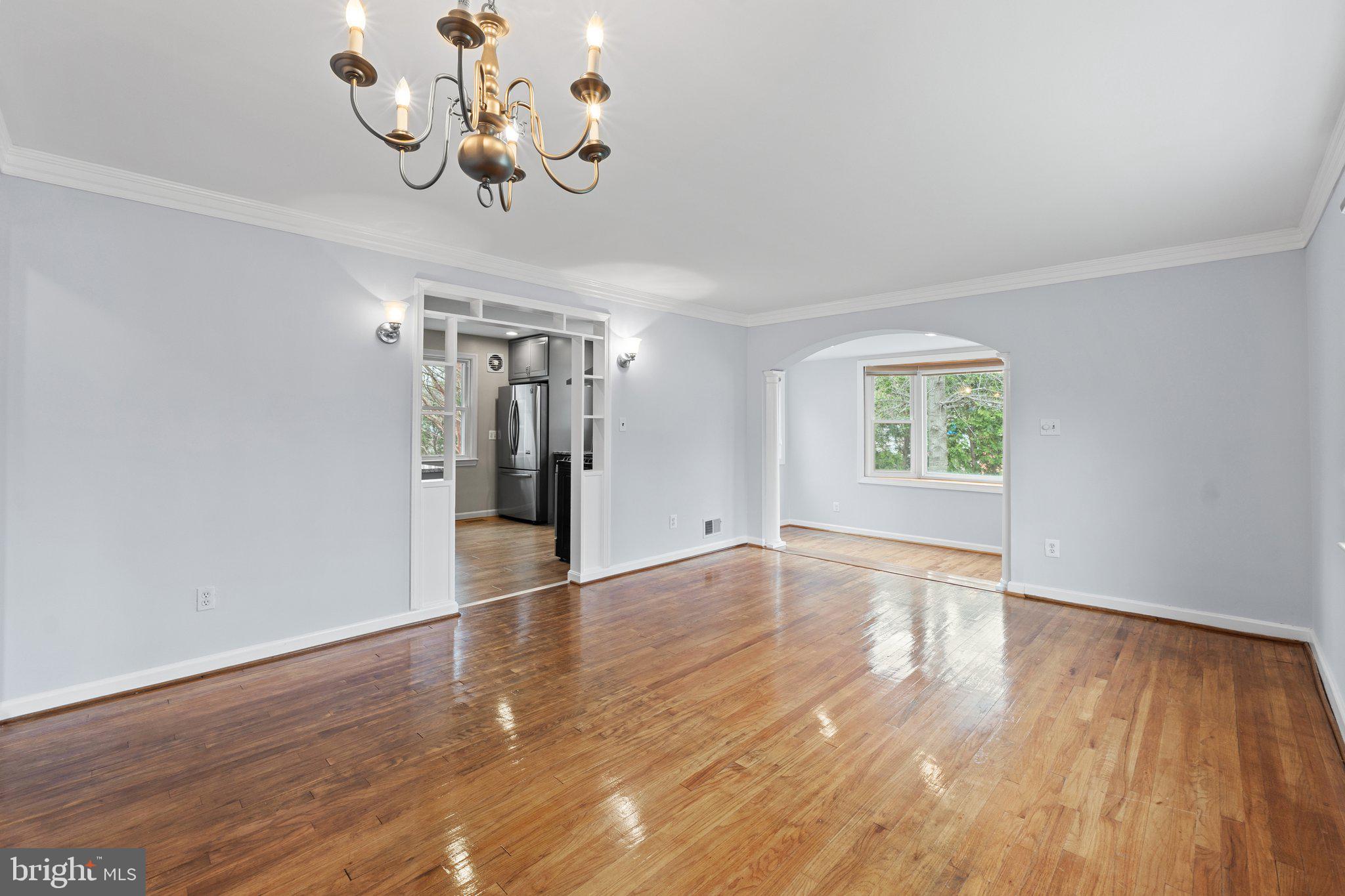 WHEATON  HILLS - Residential