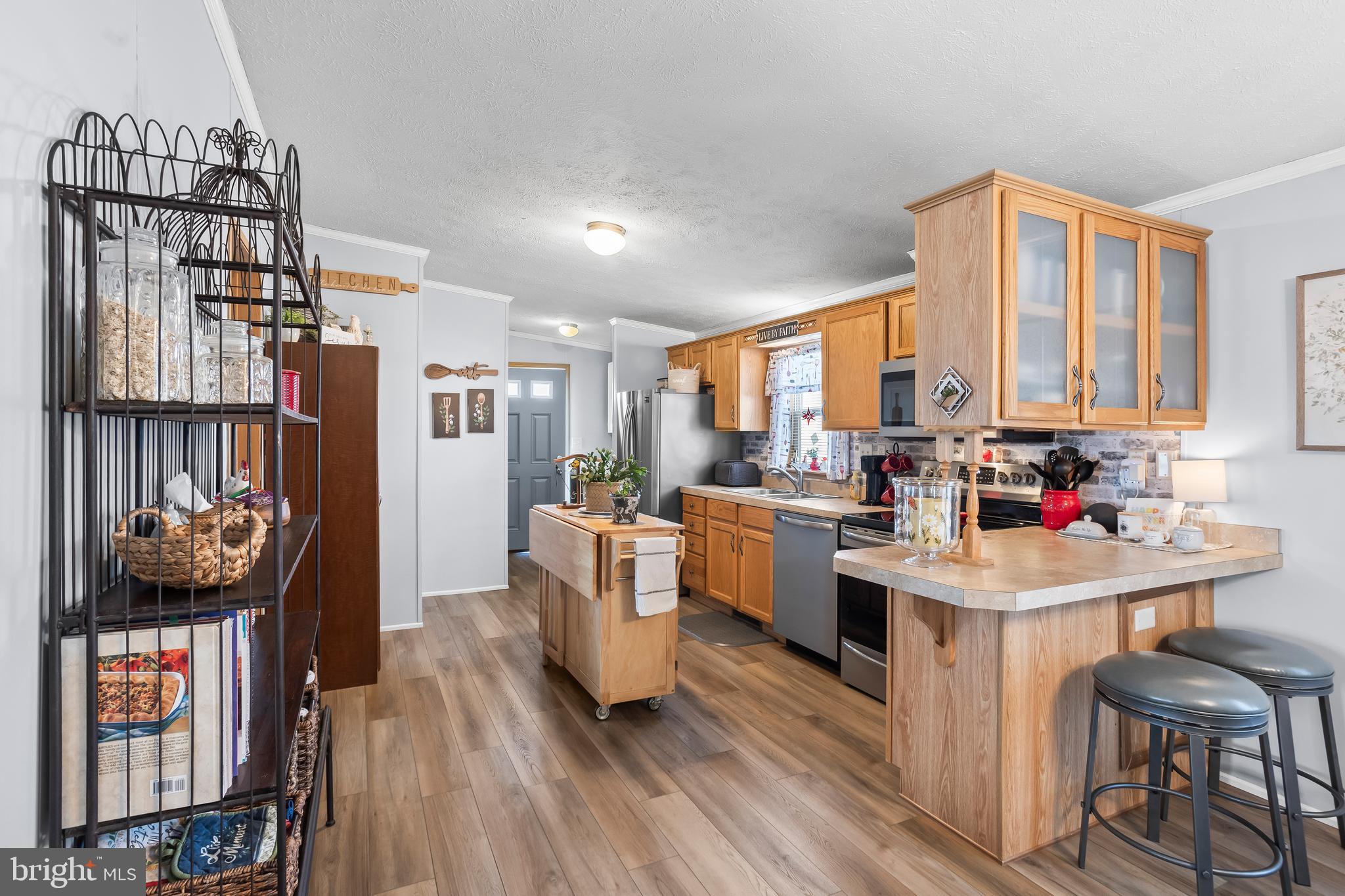 STONE HILL VILLAGE - Residential