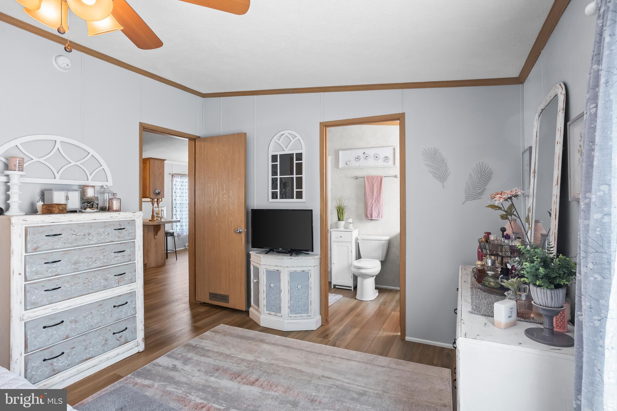 STONE HILL VILLAGE - Residential