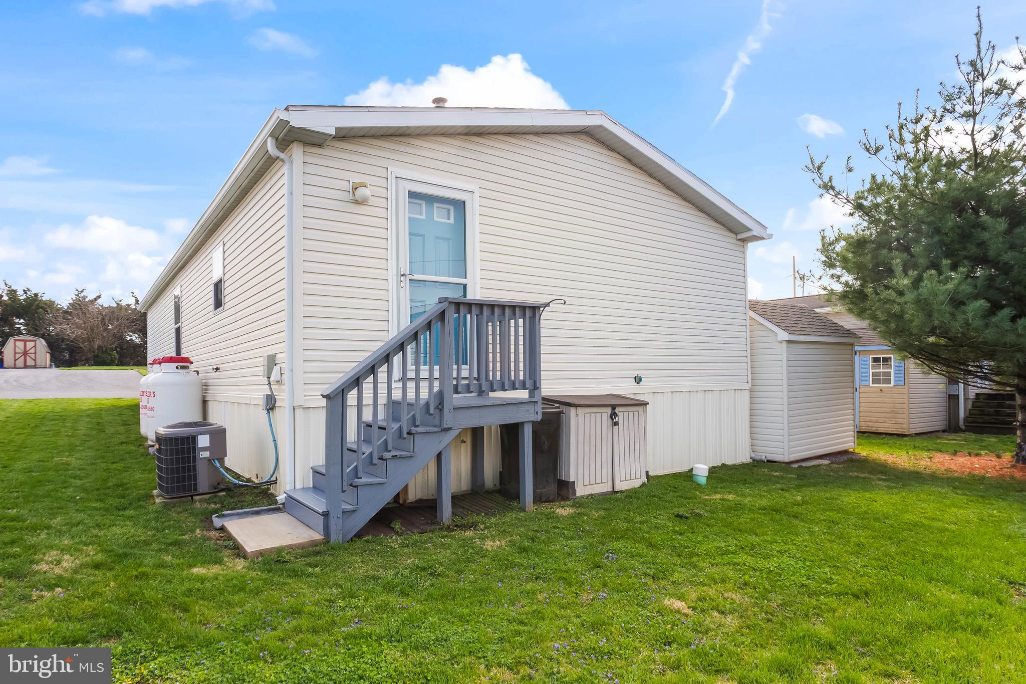 STONE HILL VILLAGE - Residential