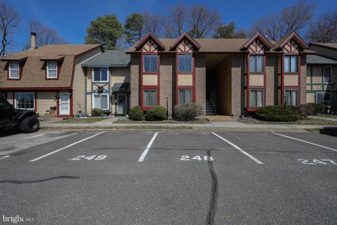 Condo For Sale - 108 Chelsea Circle<br/> Camden County, CLEMENTON, NJ 08021