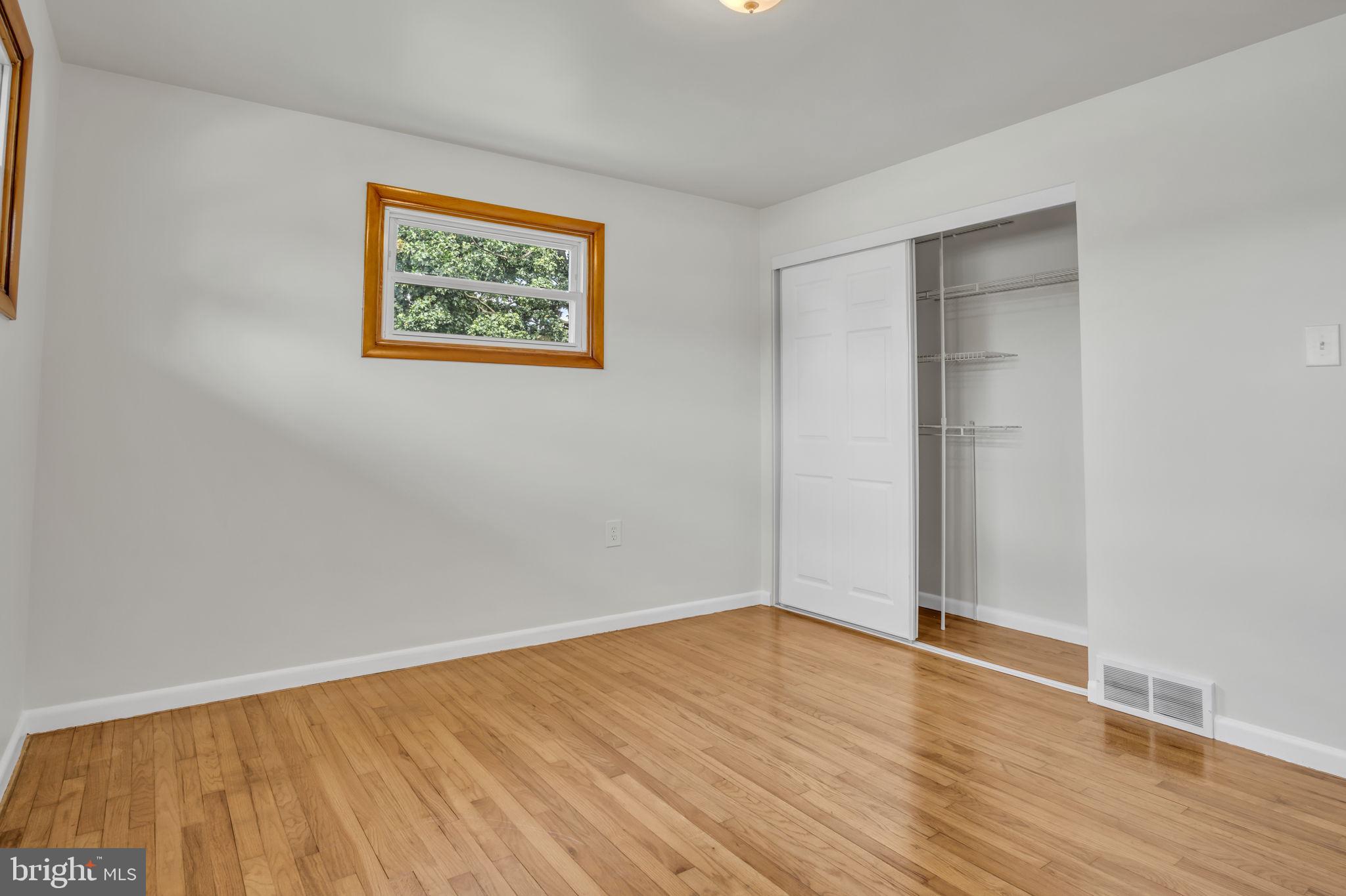 DEVON MANOR - Residential