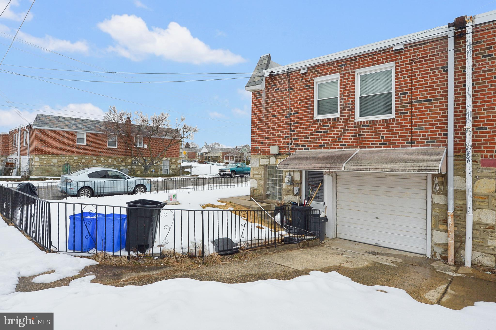 FOX CHASE - Residential