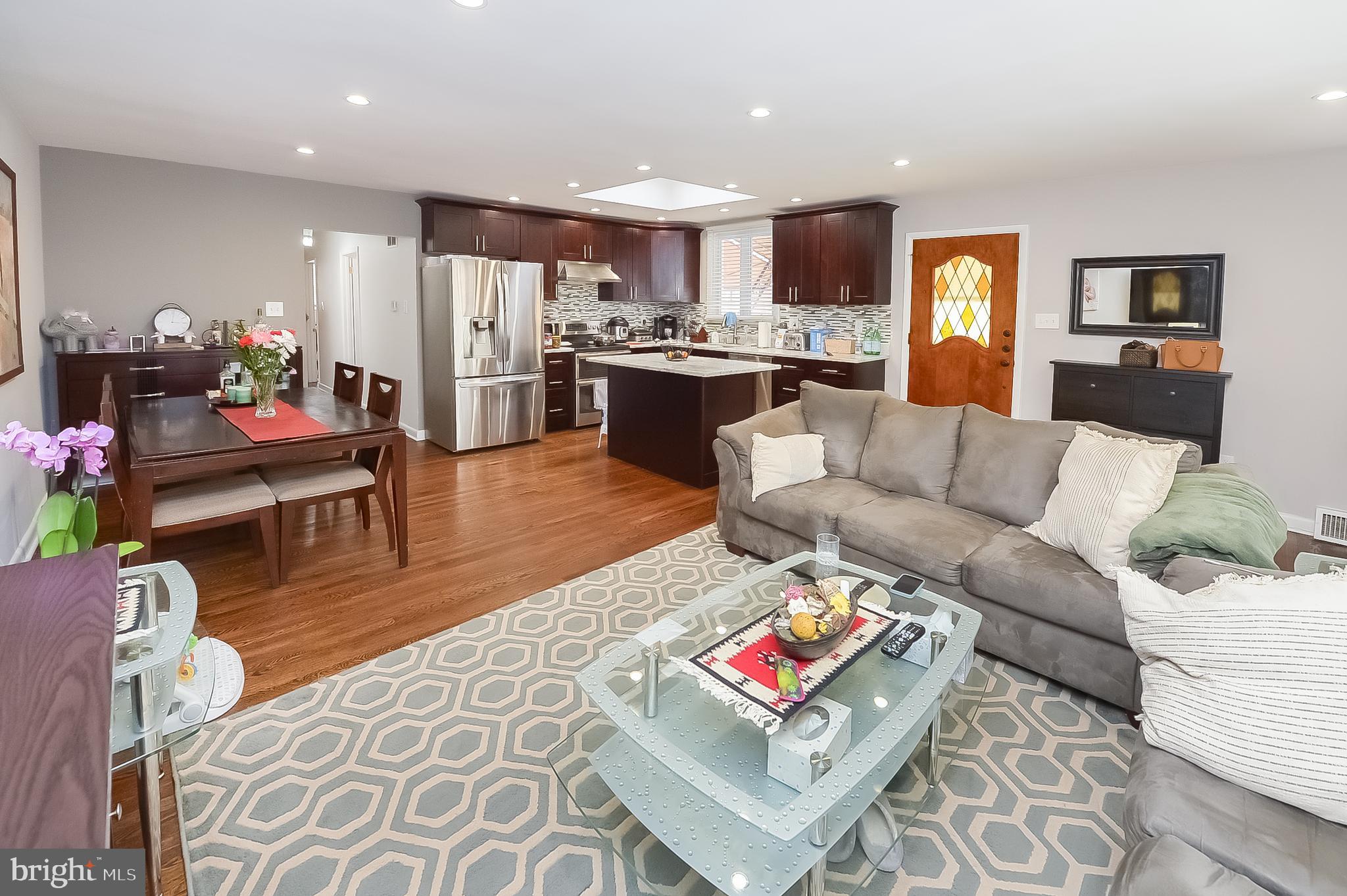 FOX CHASE - Residential