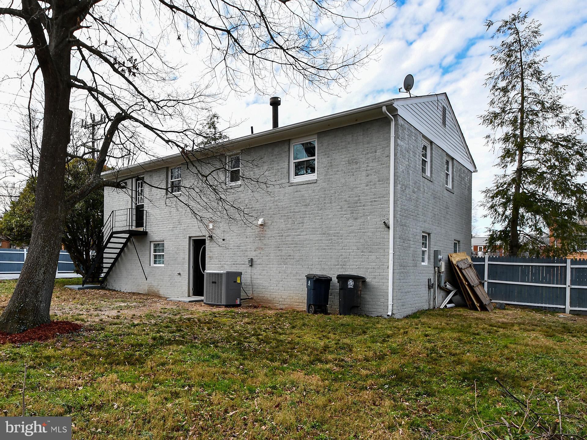 HARWOOD - Residential Lease