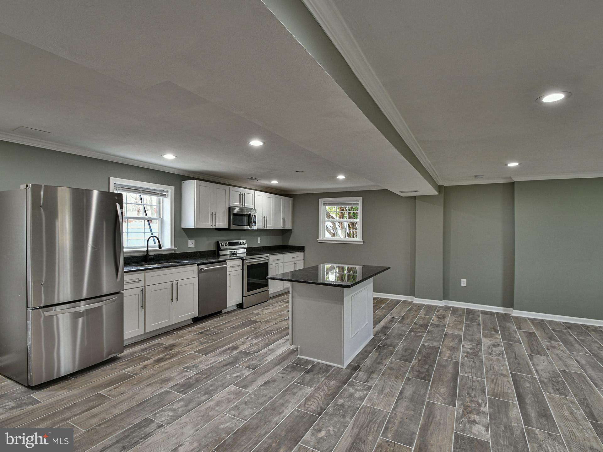 HARWOOD - Residential Lease