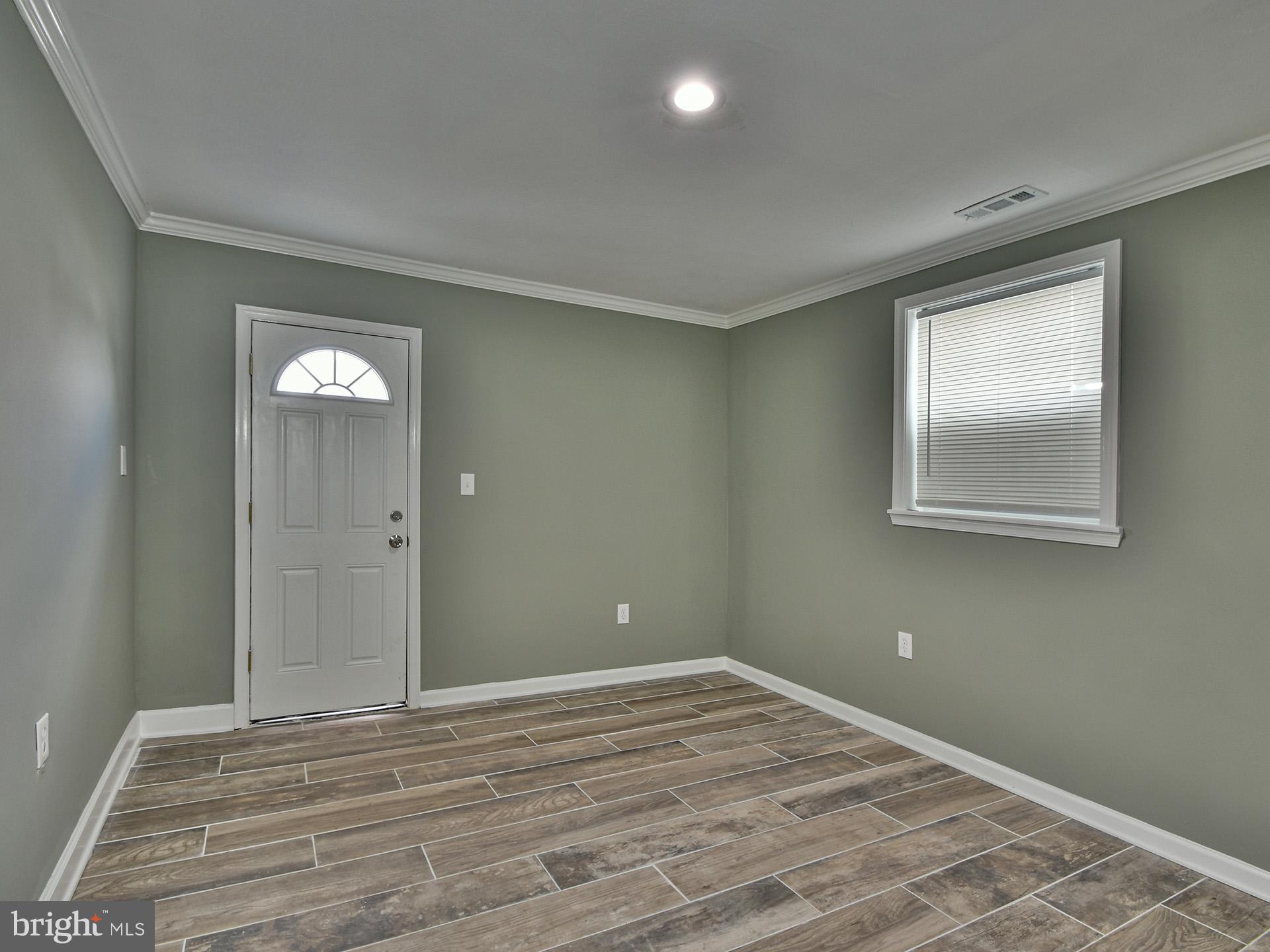 HARWOOD - Residential Lease