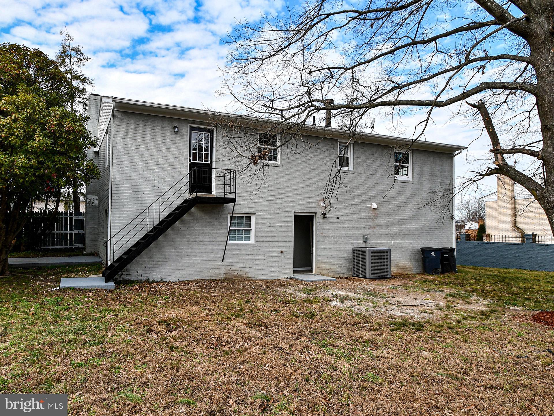 HARWOOD - Residential Lease