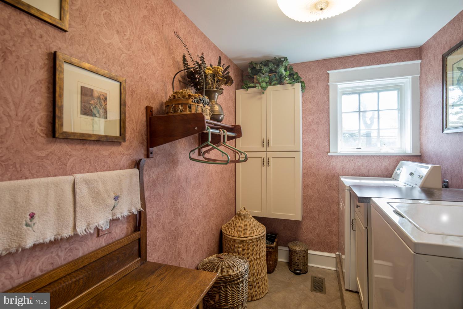 MERION GOLF MANOR - Residential