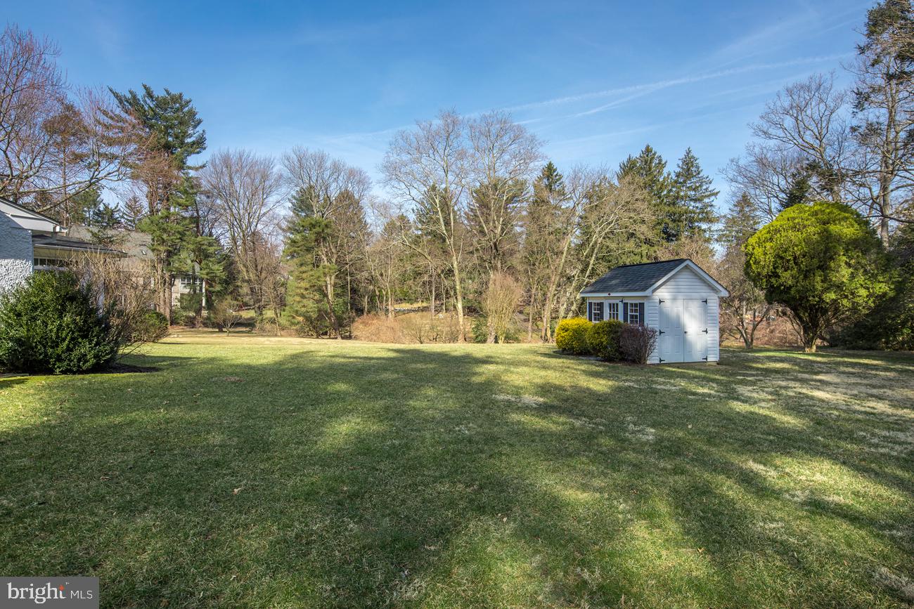 MERION GOLF MANOR - Residential