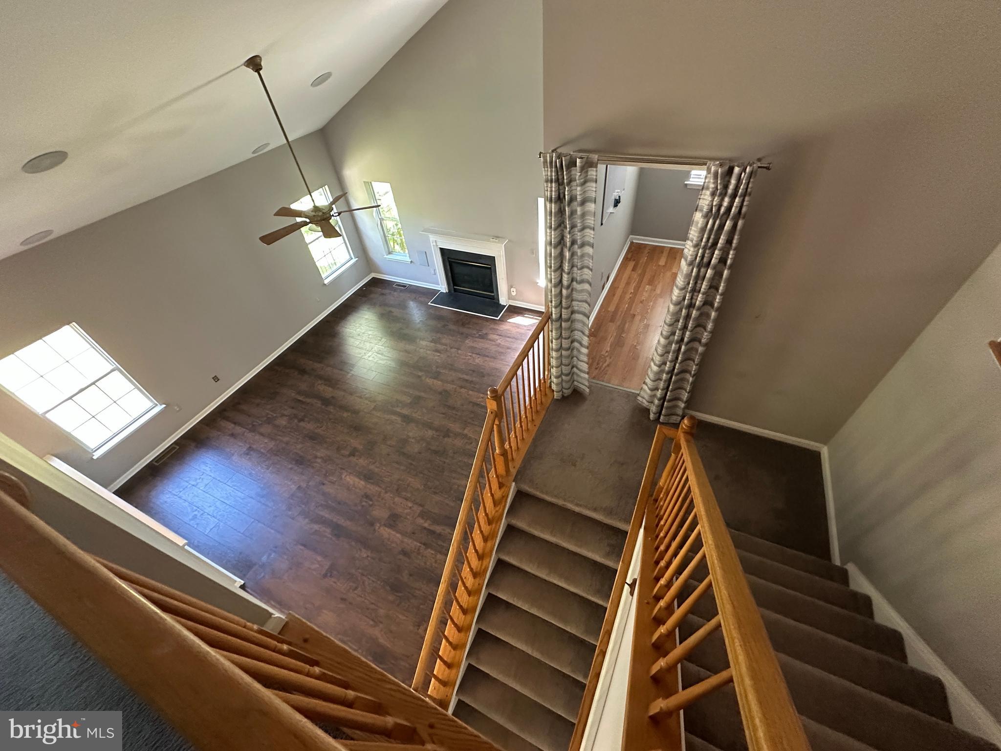 SIGNATURE AT BROADLANDS - Residential Lease