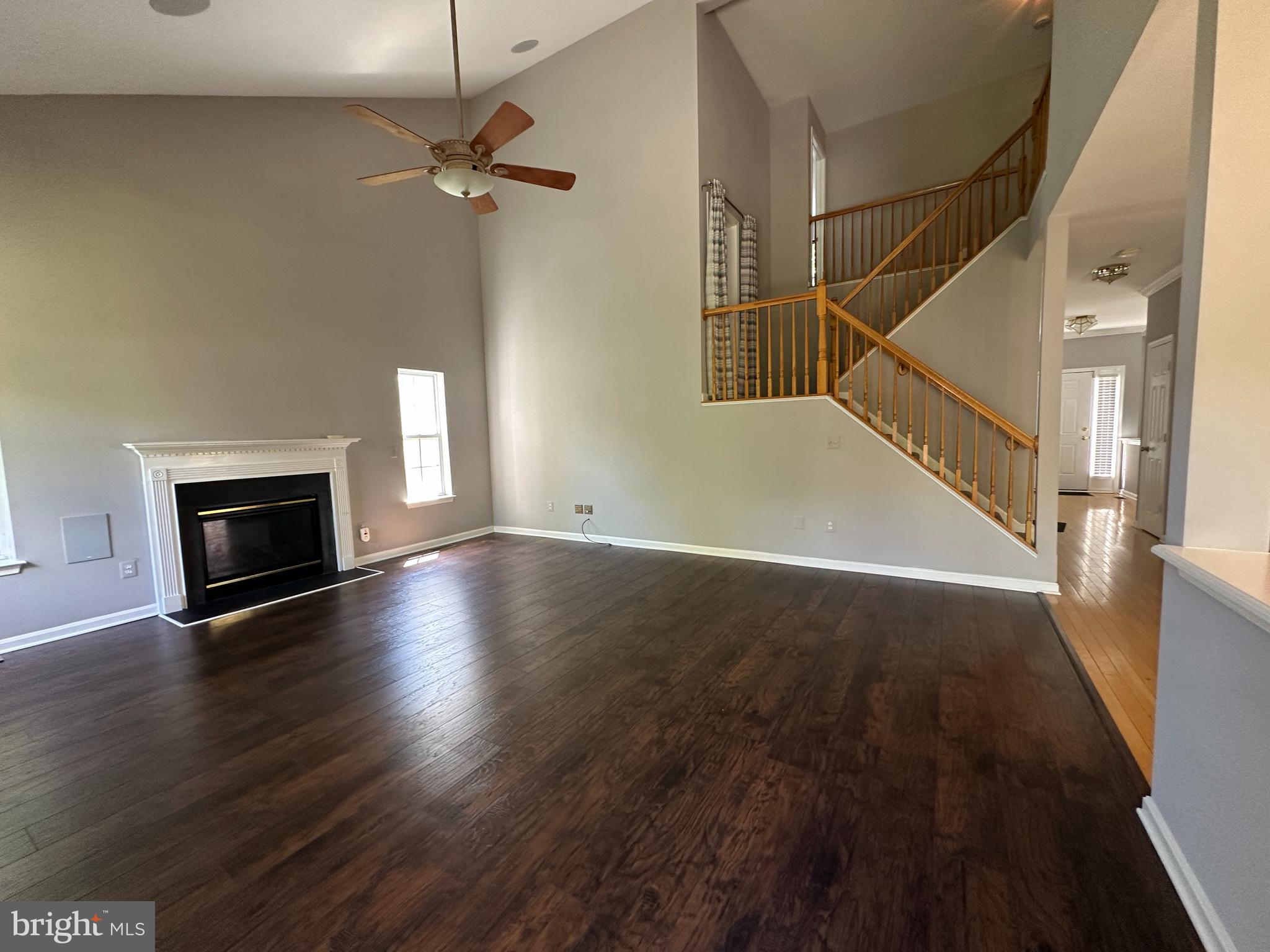 SIGNATURE AT BROADLANDS - Residential Lease