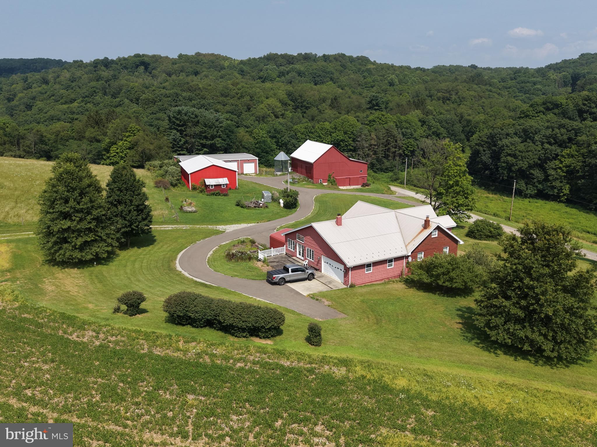 131.5+/- ACRES AT 361 CANEY VALLEY RD