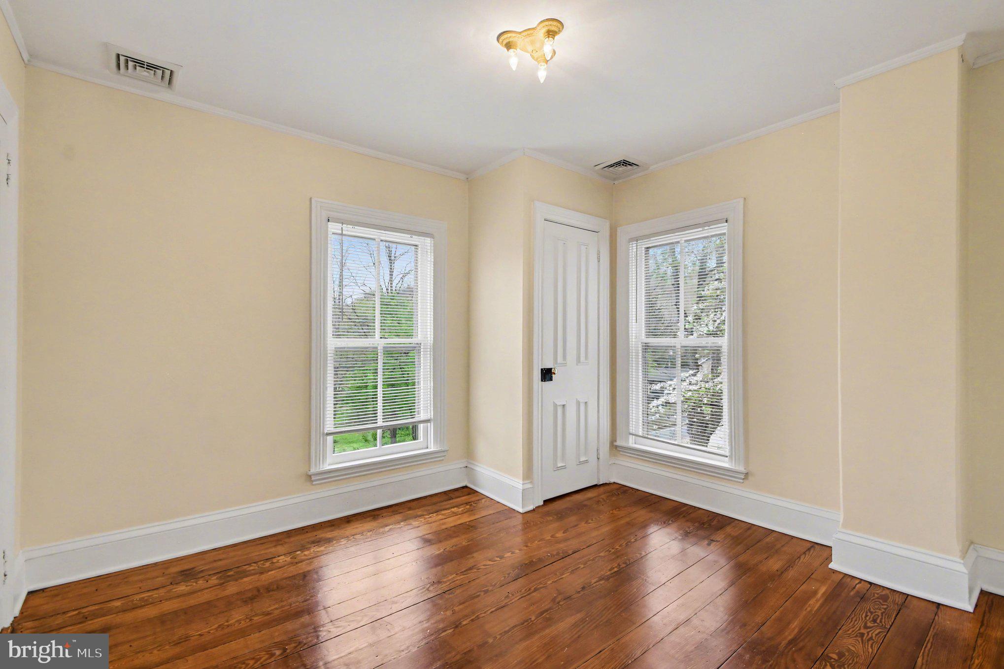 CHESTNUT GROVE - Residential