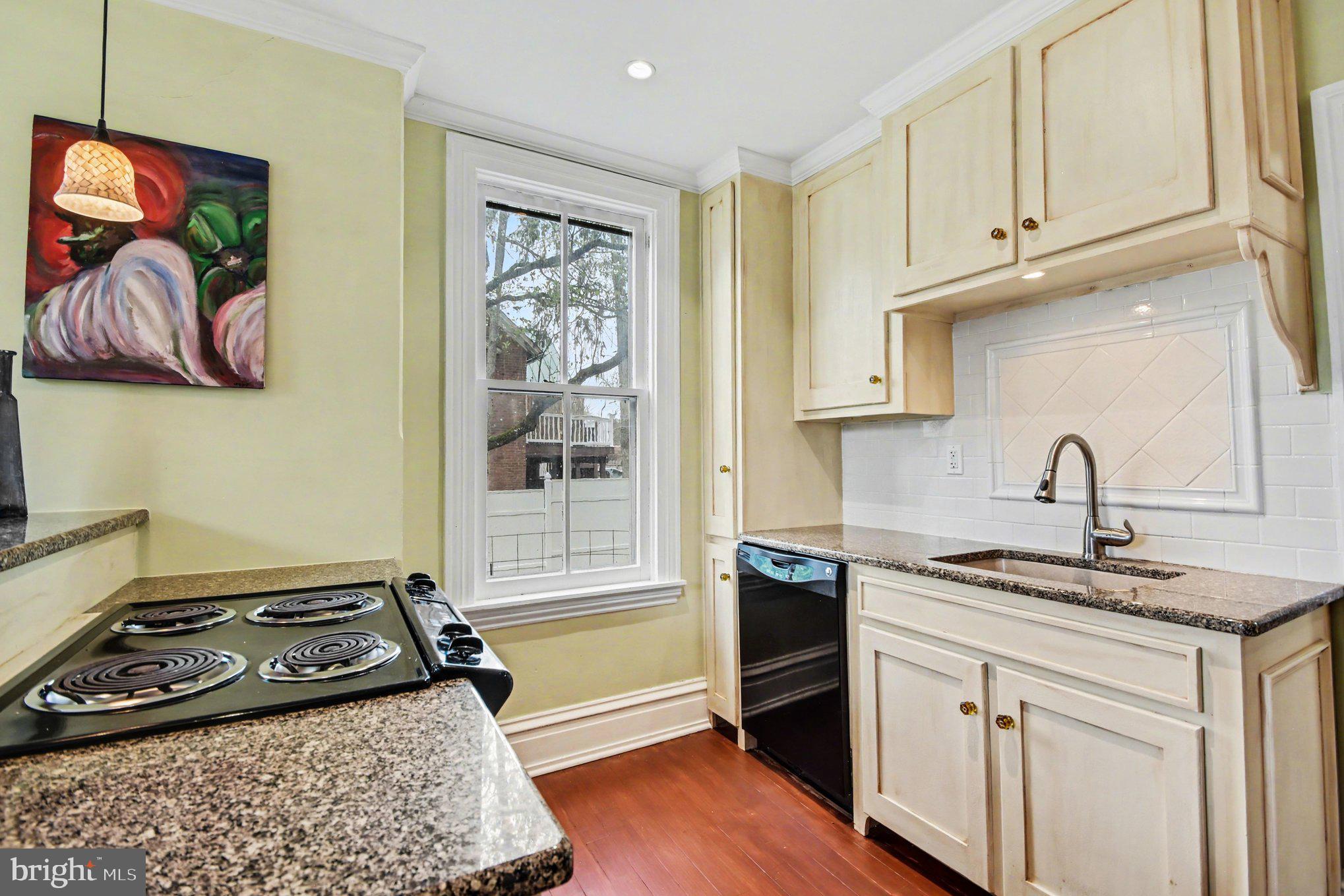 CHESTNUT GROVE - Residential