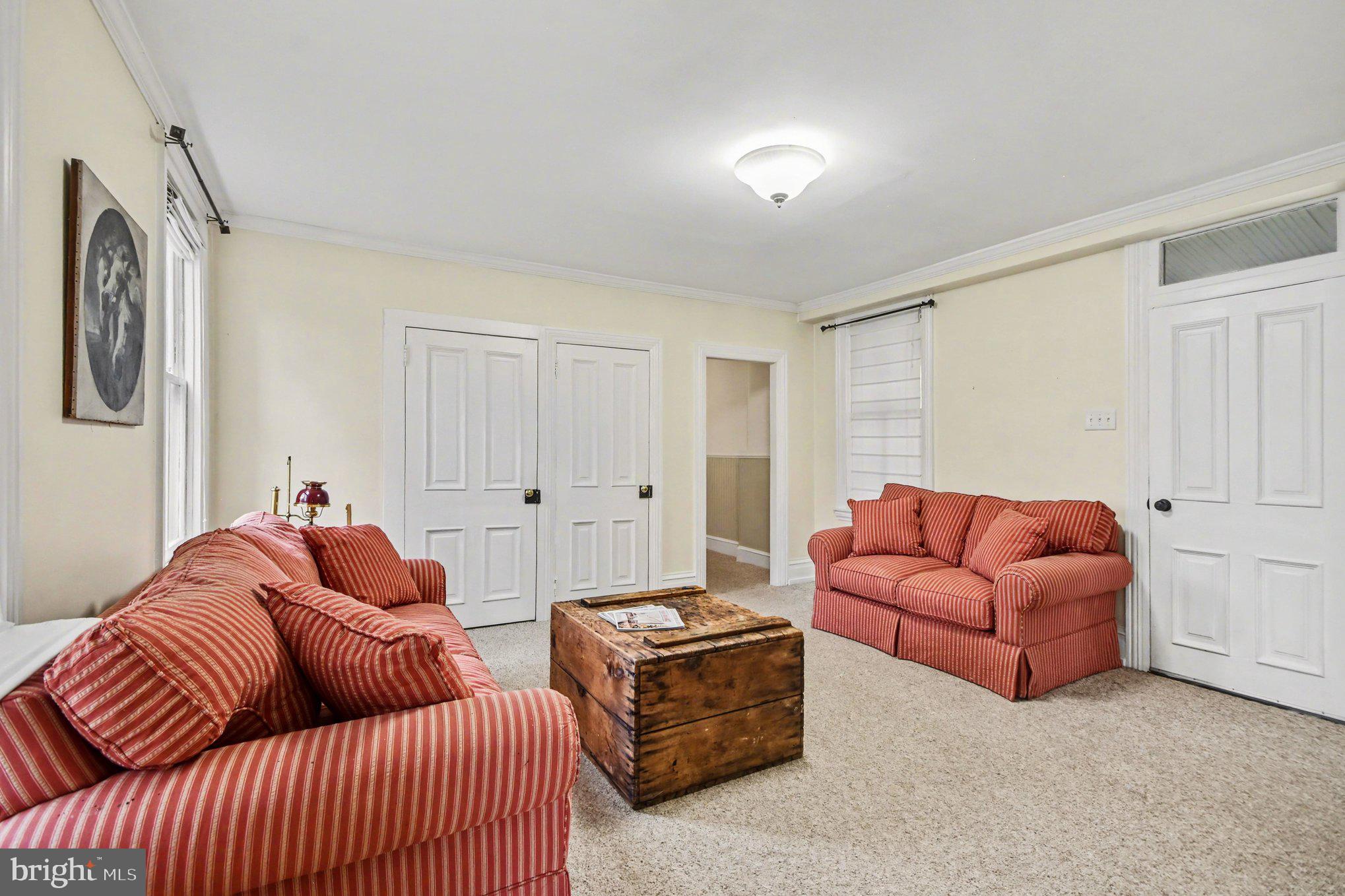 CHESTNUT GROVE - Residential