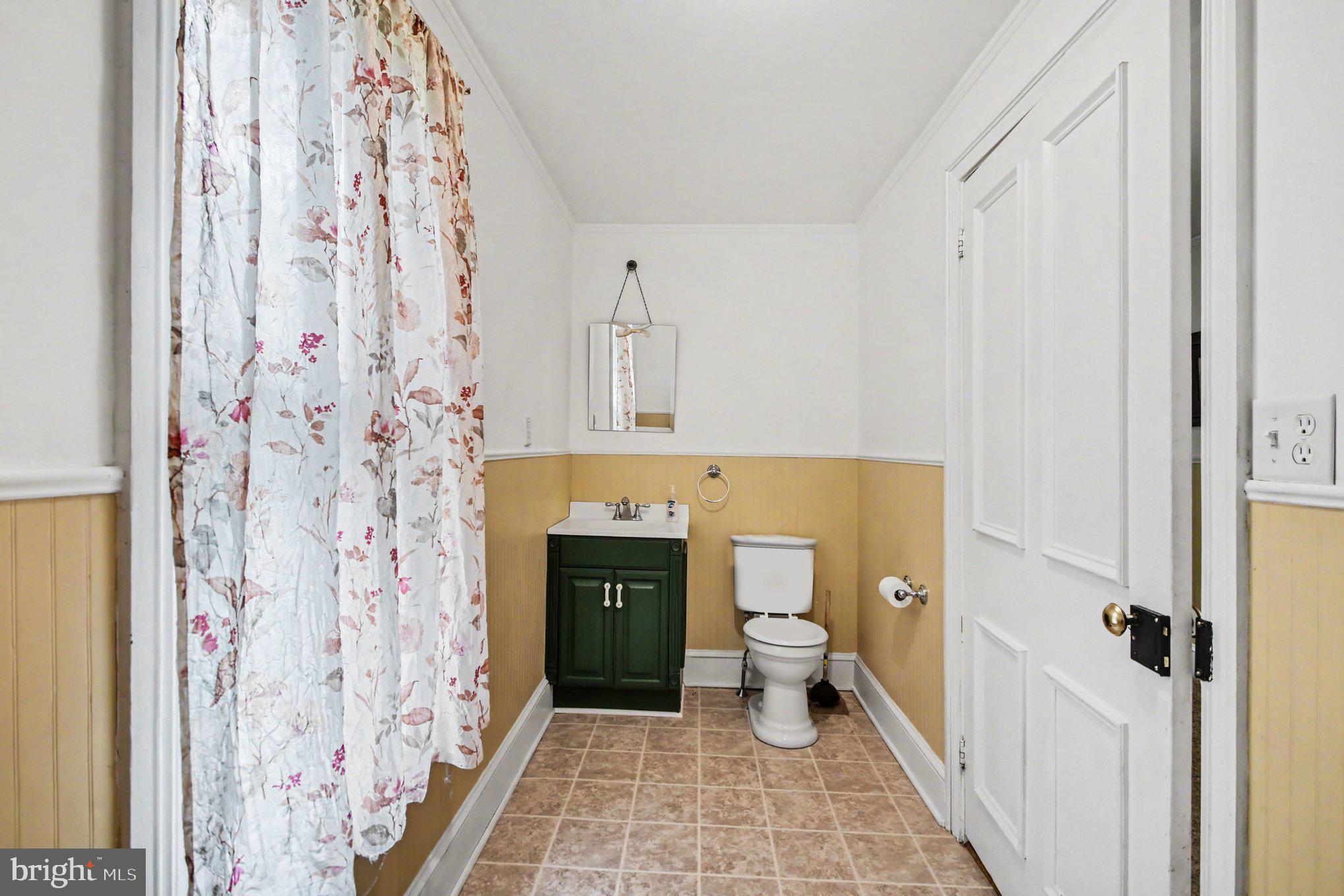 CHESTNUT GROVE - Residential