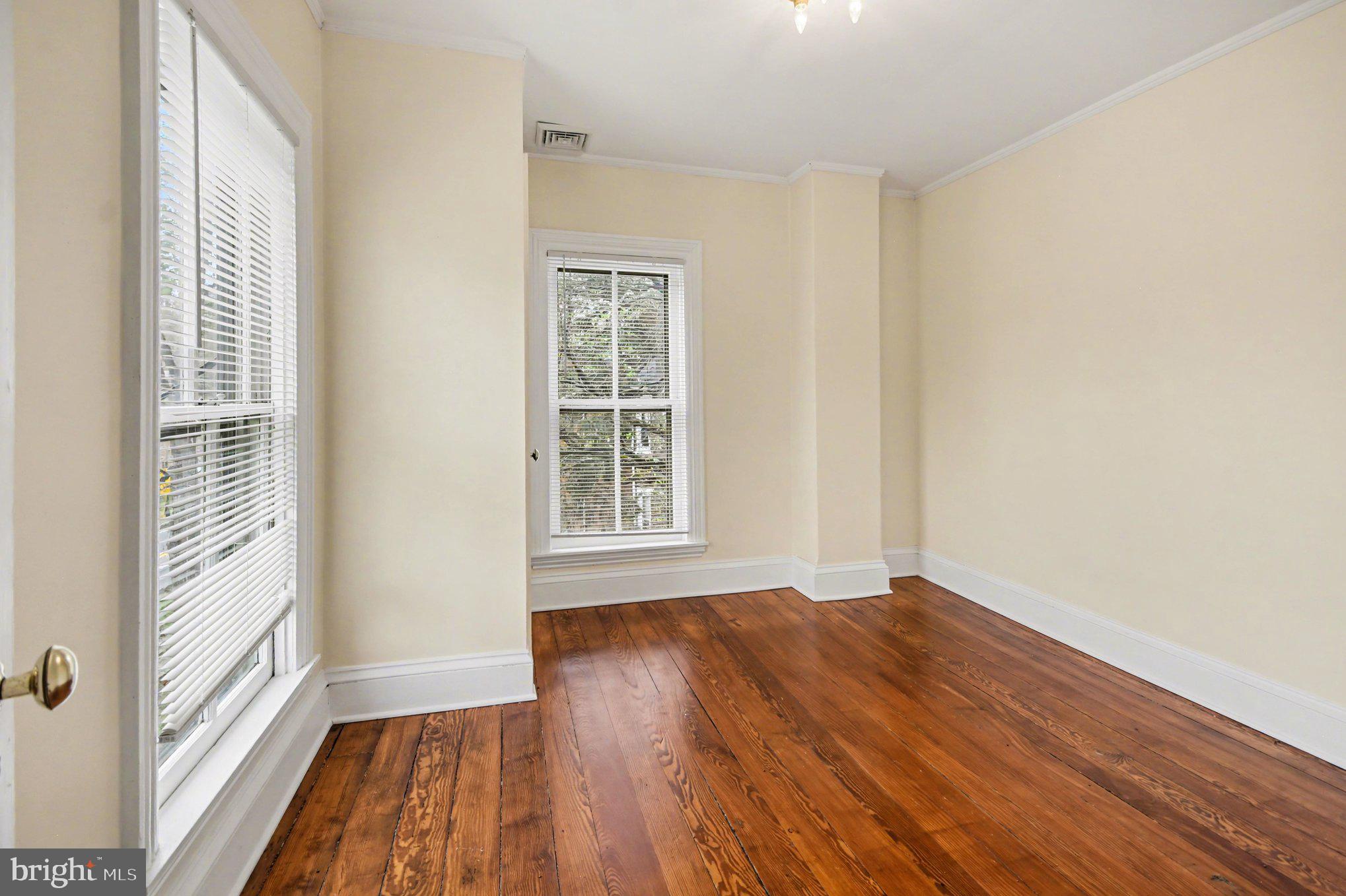 CHESTNUT GROVE - Residential