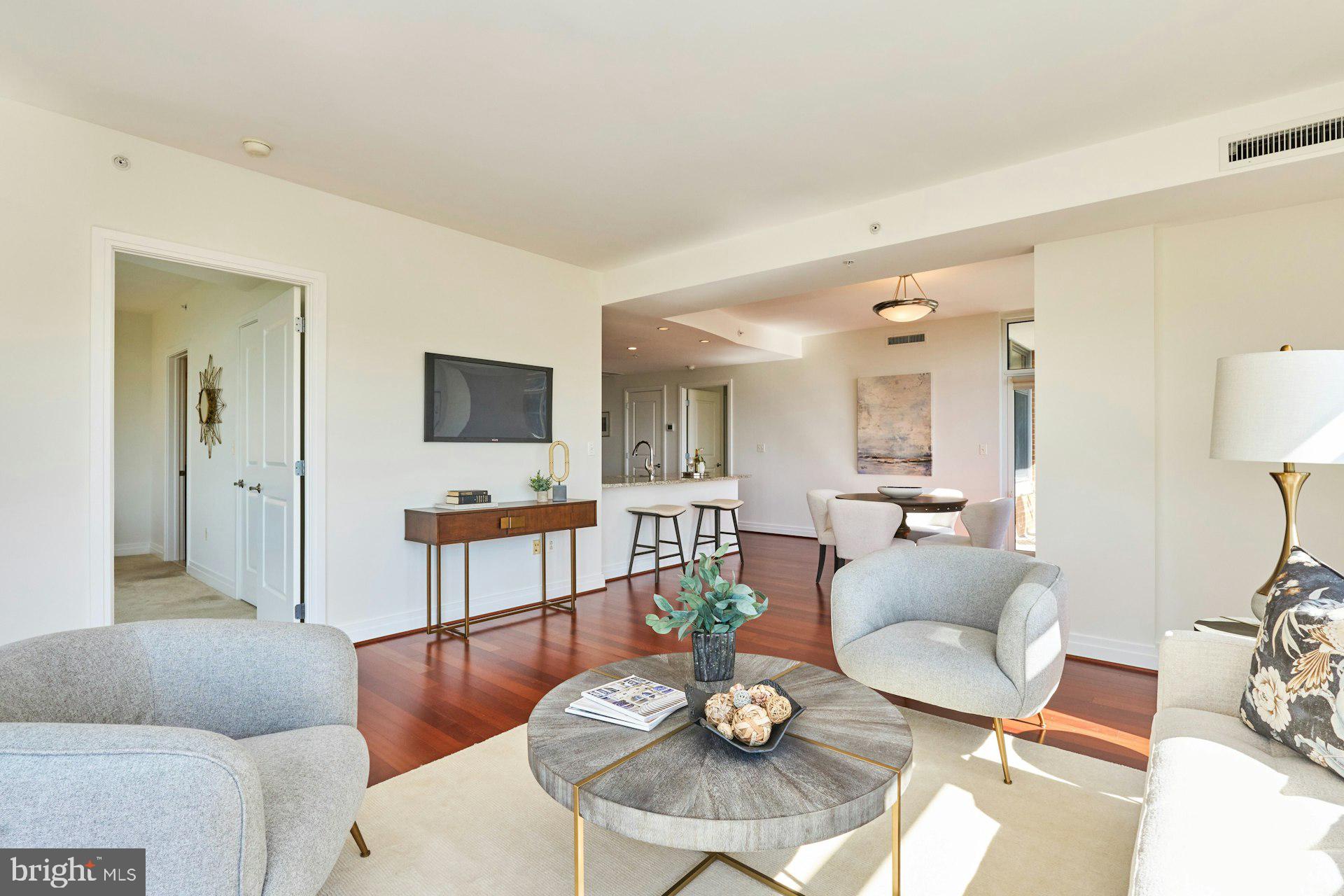 ONE PARK CREST - Residential