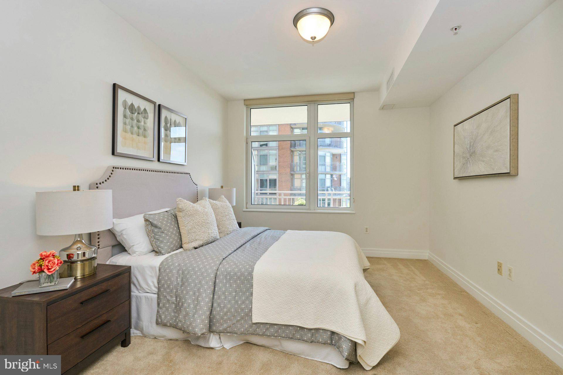 ONE PARK CREST - Residential