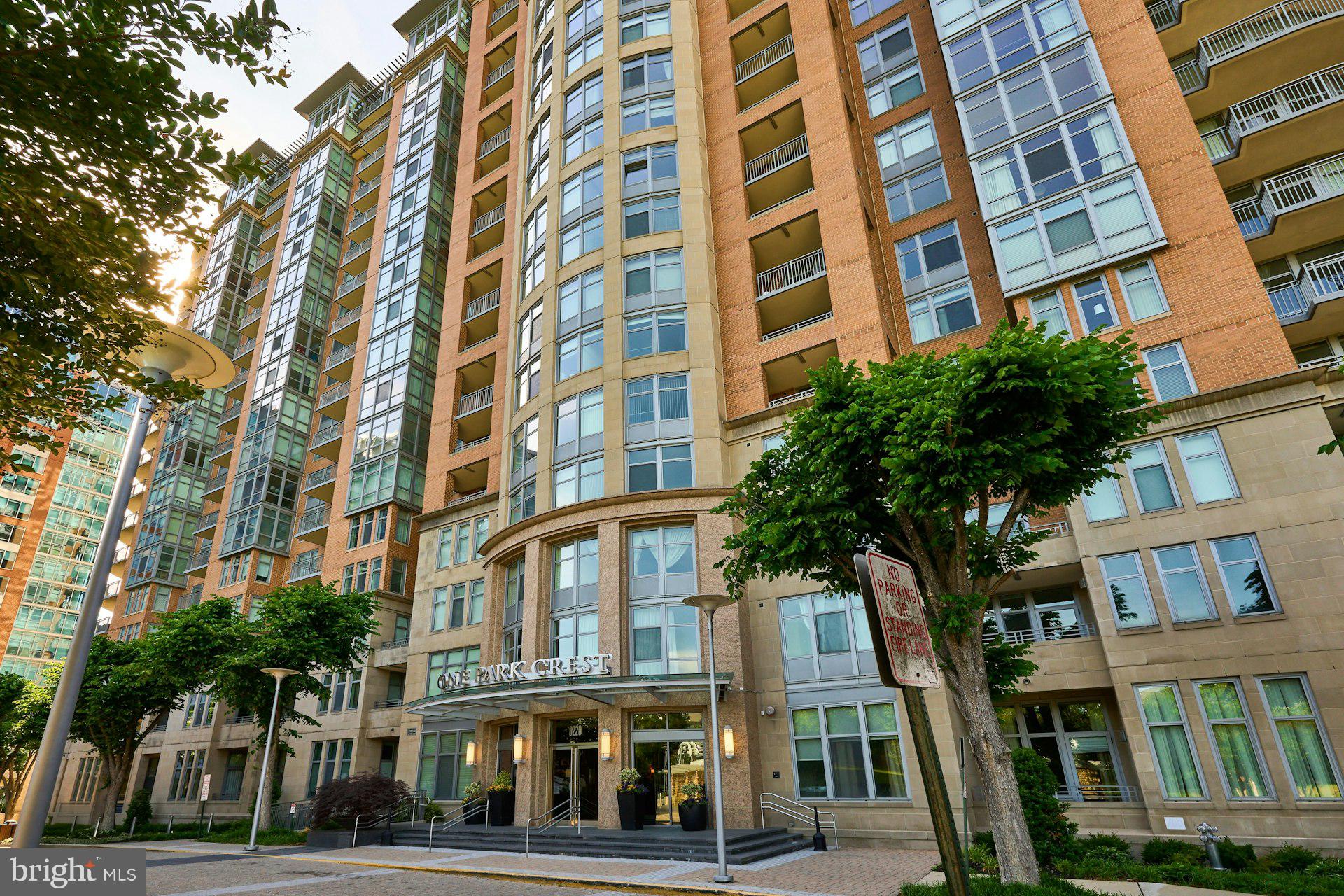 ONE PARK CREST - Residential
