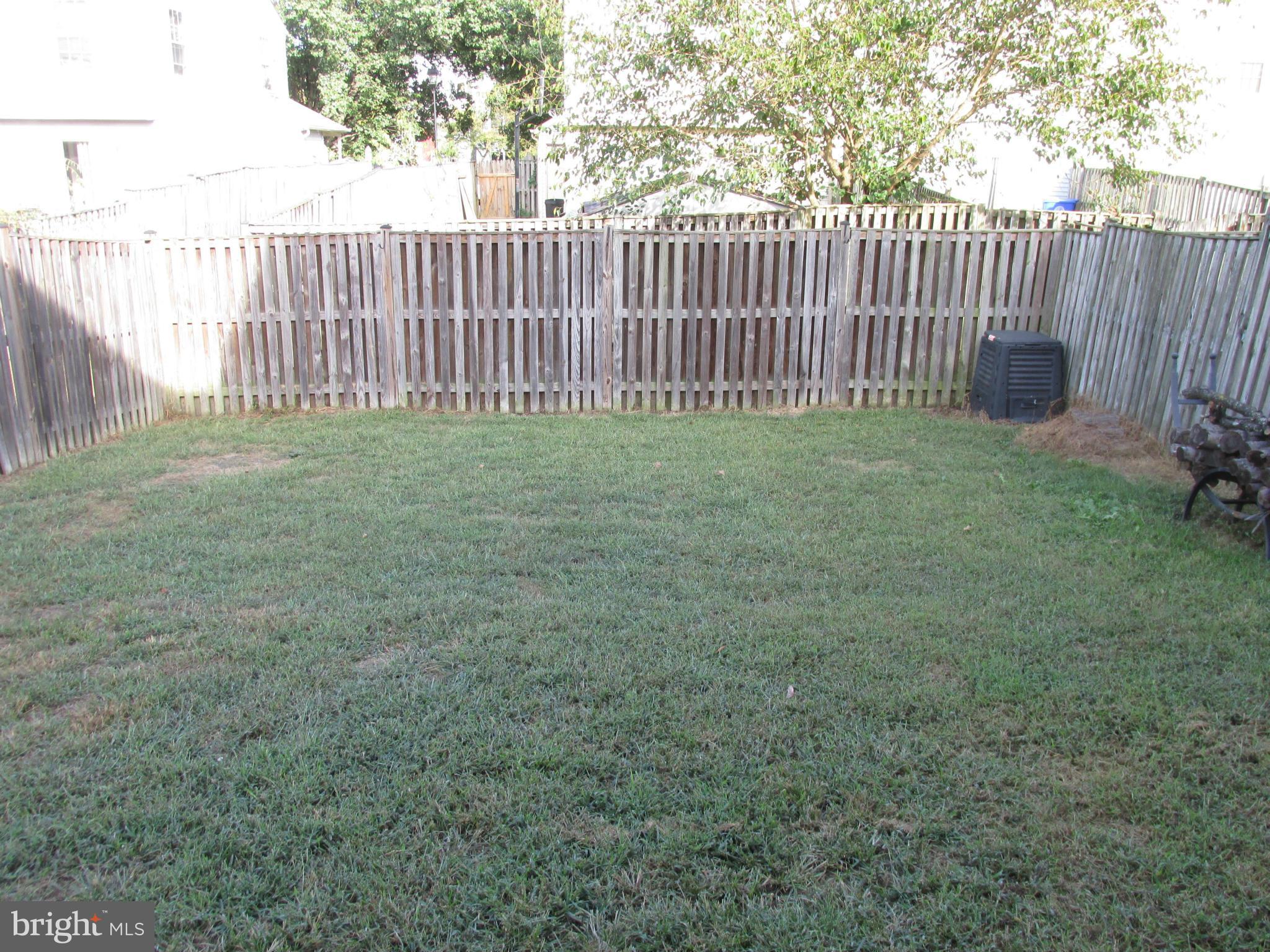 RIVERSIDE RUN IND HEAD - Residential Lease