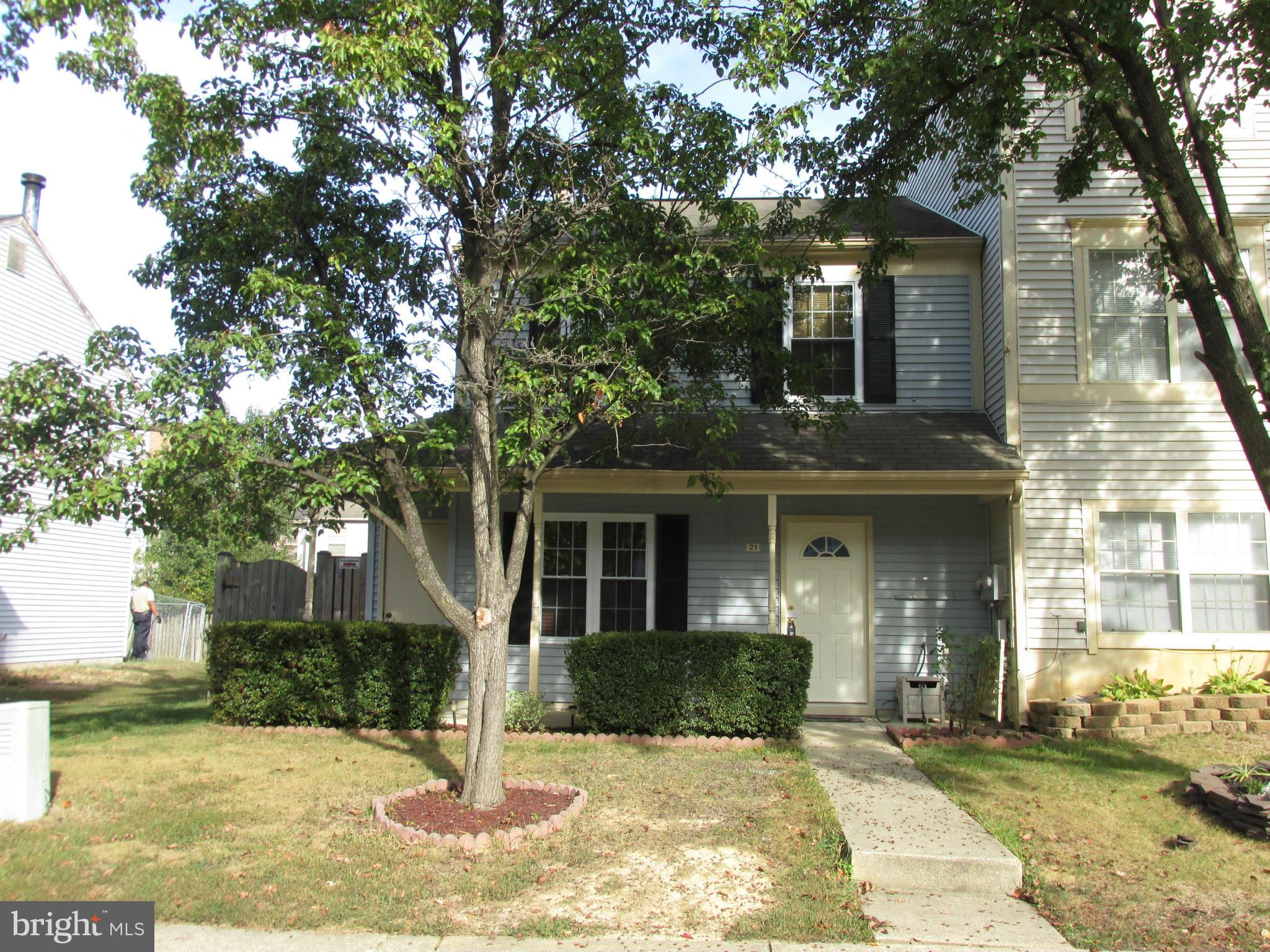 RIVERSIDE RUN IND HEAD - Residential Lease