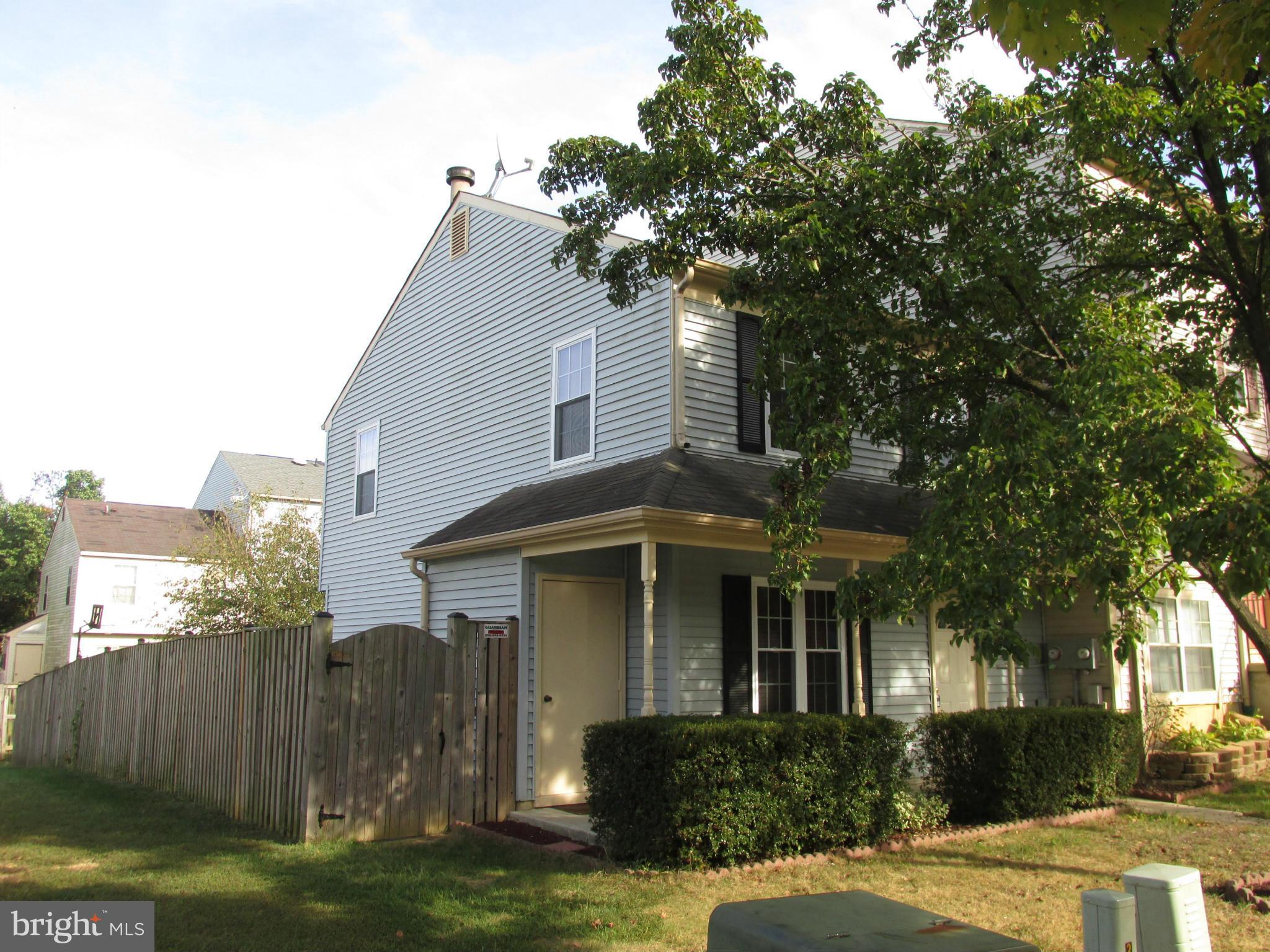 RIVERSIDE RUN IND HEAD - Residential Lease