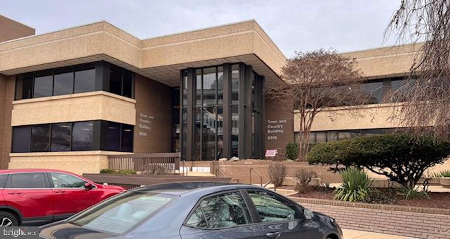 Newly renovated in 2022. Fully ADA compliant medical office space. 2 Bathrooms in unit with specimen pass through in each. 3 exam rooms, office, pantry break room, large reception area, engineered quartz counter tops throughout. Move in ready!