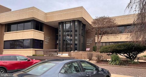 Photo of 8318 Arlington Boulevard #103, FAIRFAX, VA 22031 (MLS # VAFX2282366)