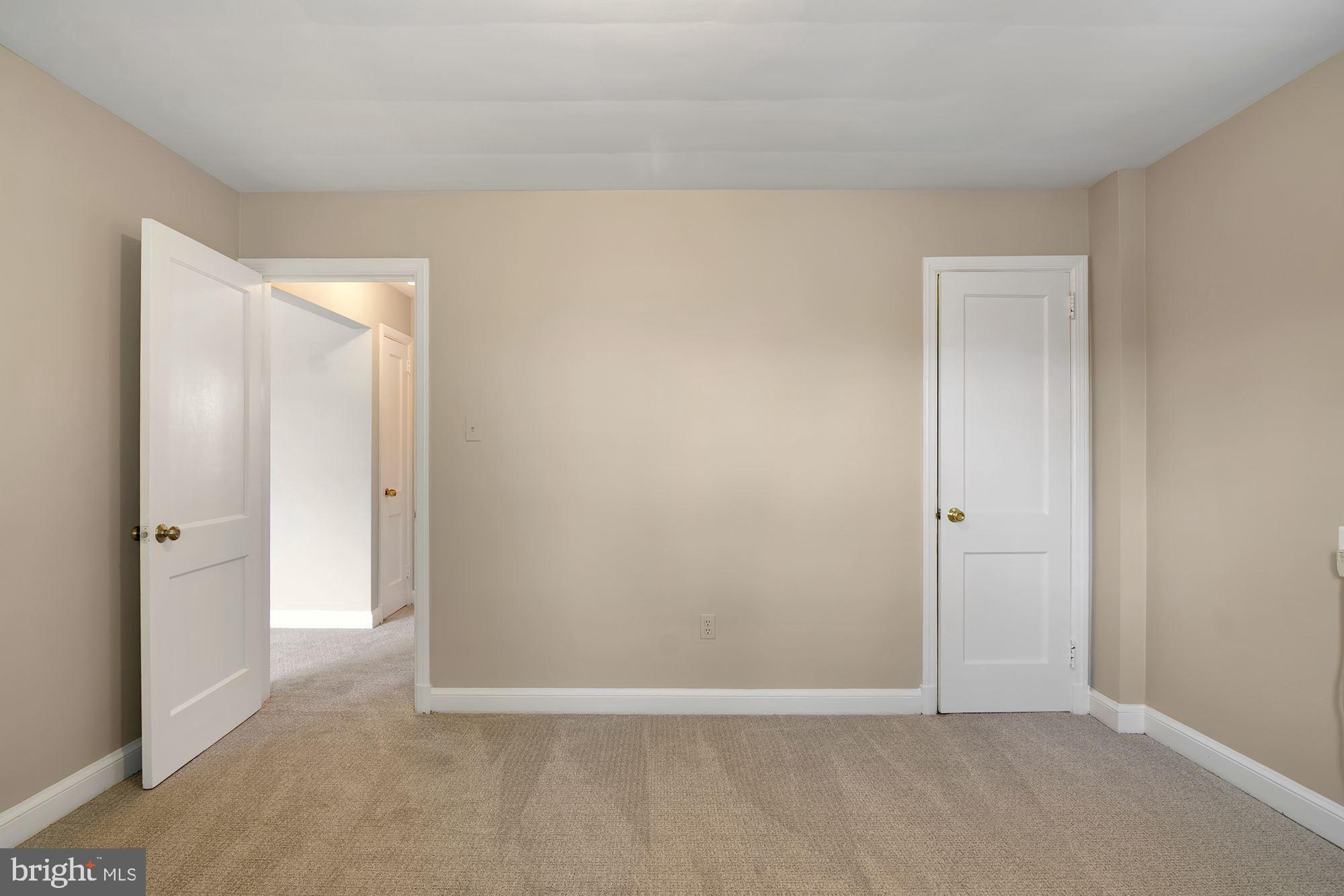 COURTHOUSE - Residential Lease