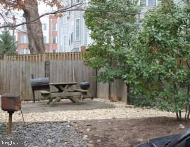 COURTHOUSE - Residential Lease