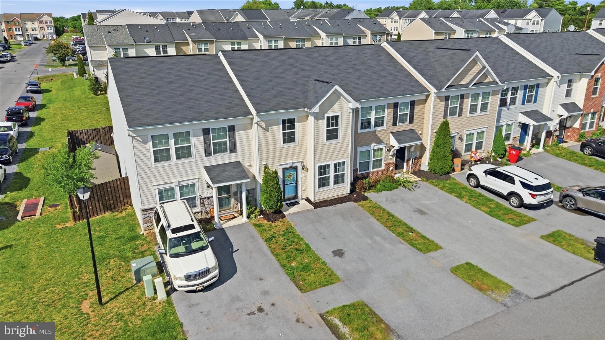 MANOR PARK - Residential