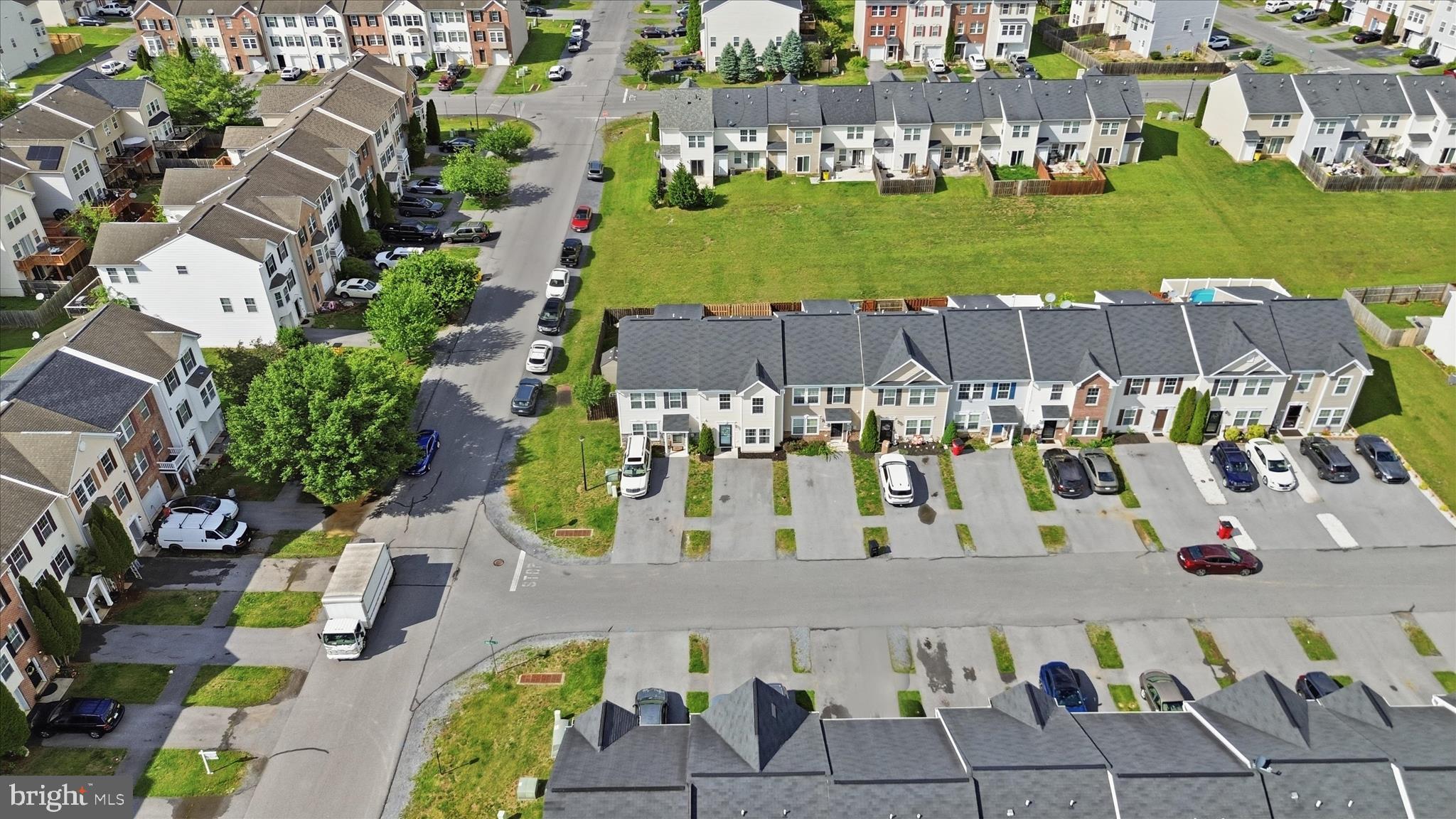 MANOR PARK - Residential