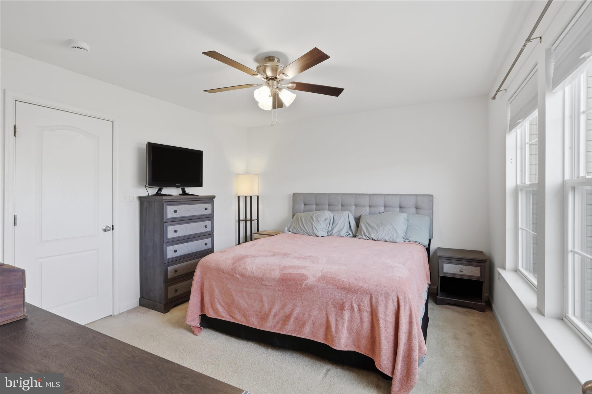 MANOR PARK - Residential