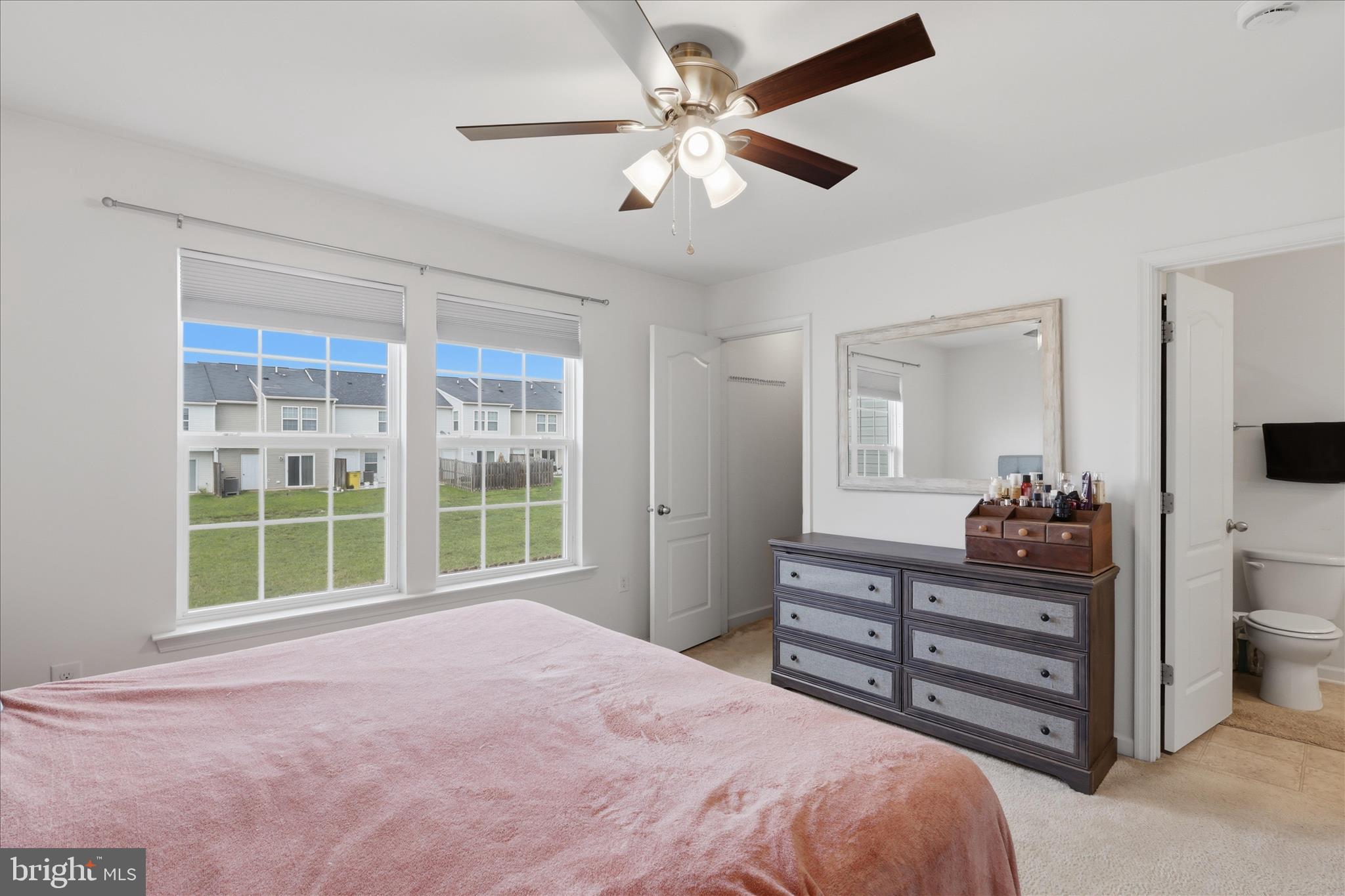 MANOR PARK - Residential