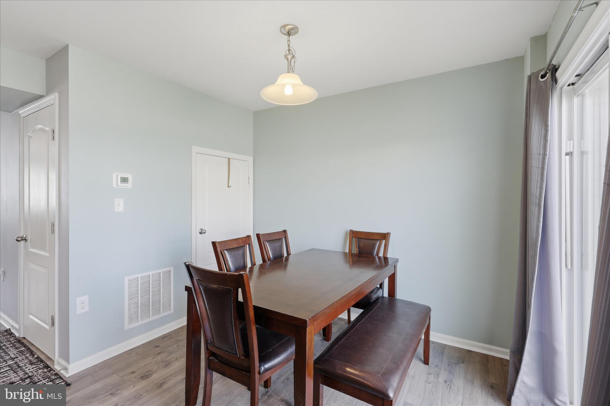 MANOR PARK - Residential