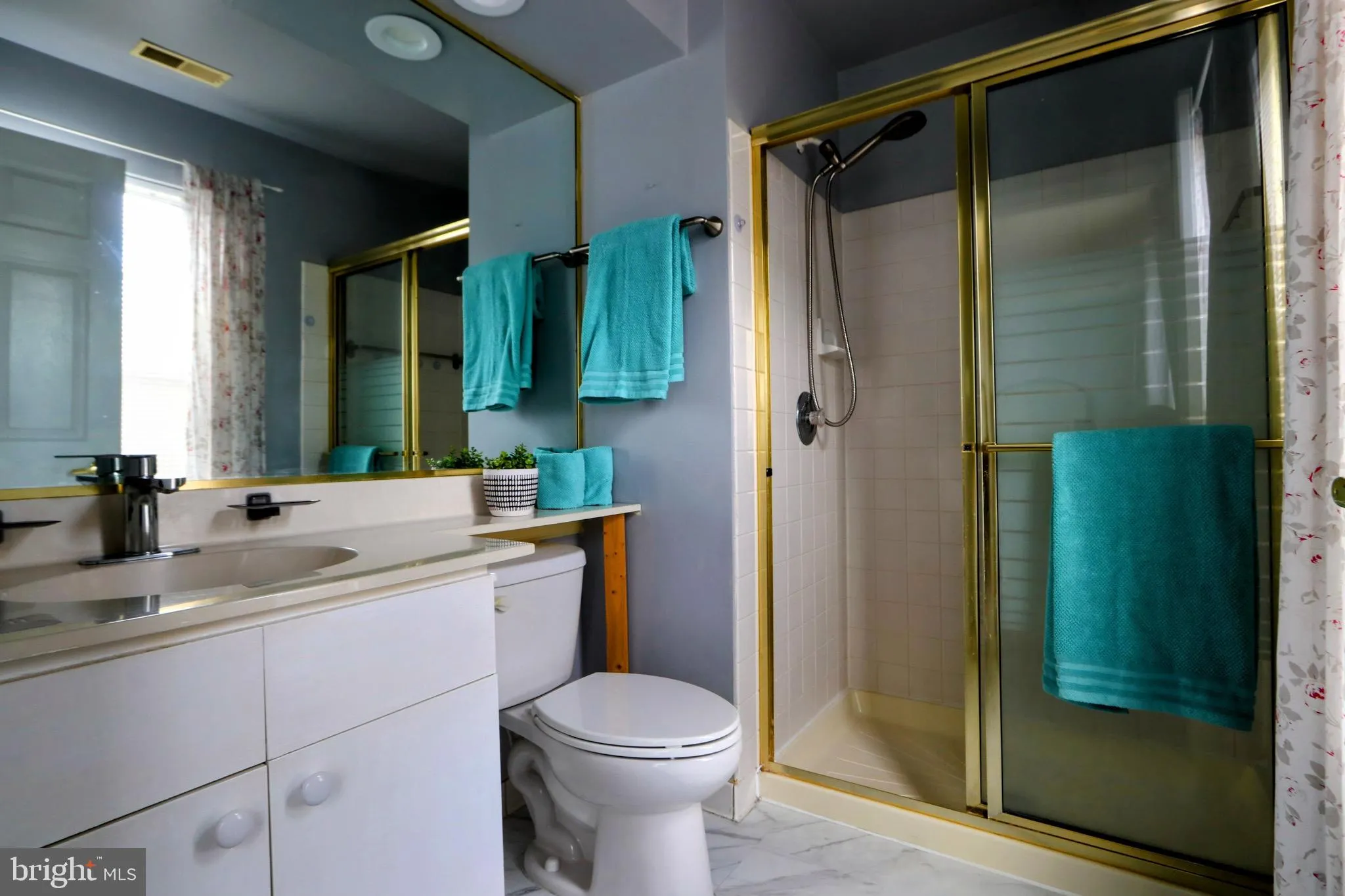 Trenton, New Jersey 08648, United States, 2 Bedrooms Bedrooms, ,2 BathroomsBathrooms,Residential,Active,234281